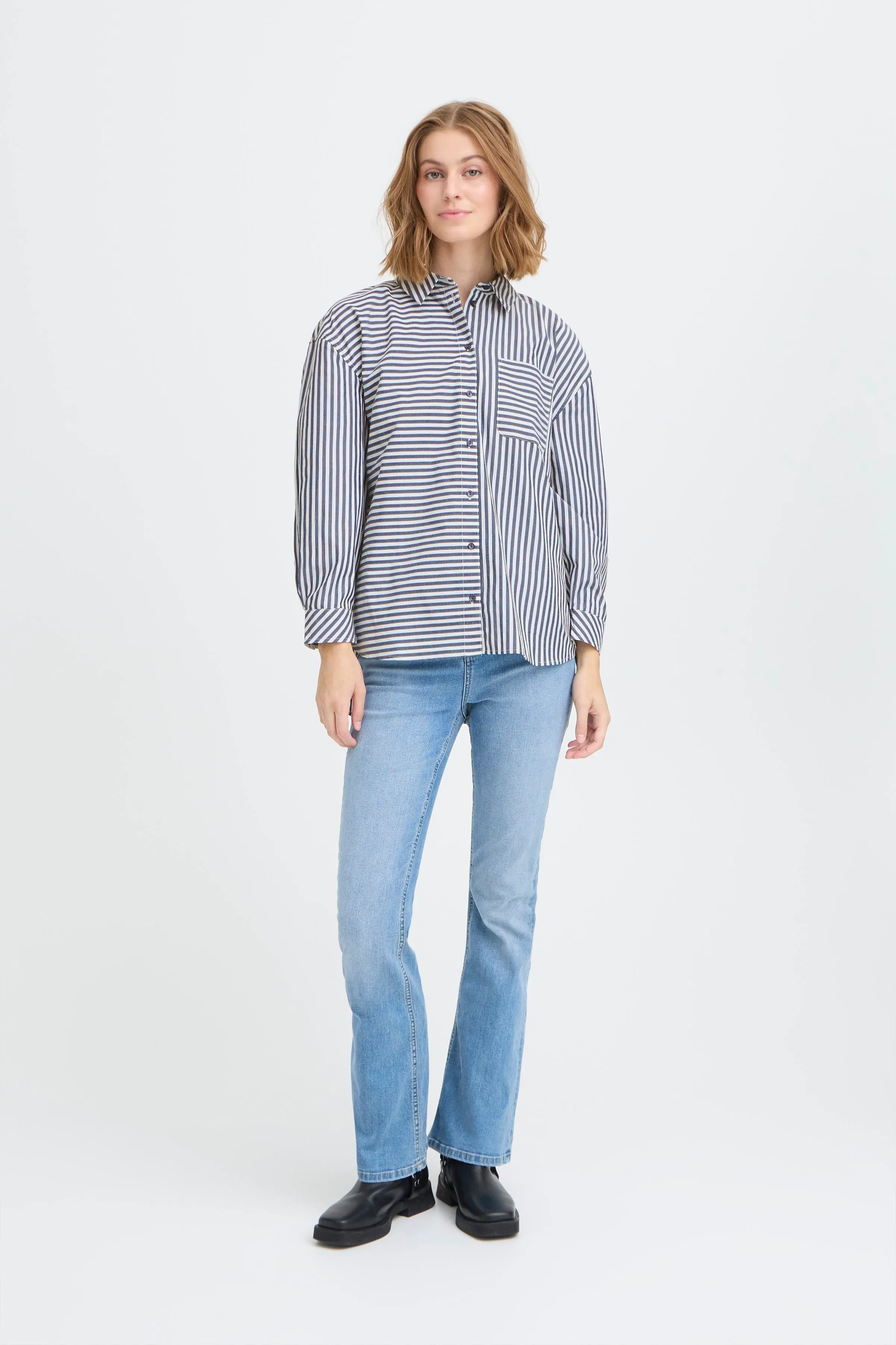 IHEVINOA Overhemd LOOKBOOK FRONT 20124125-900000322