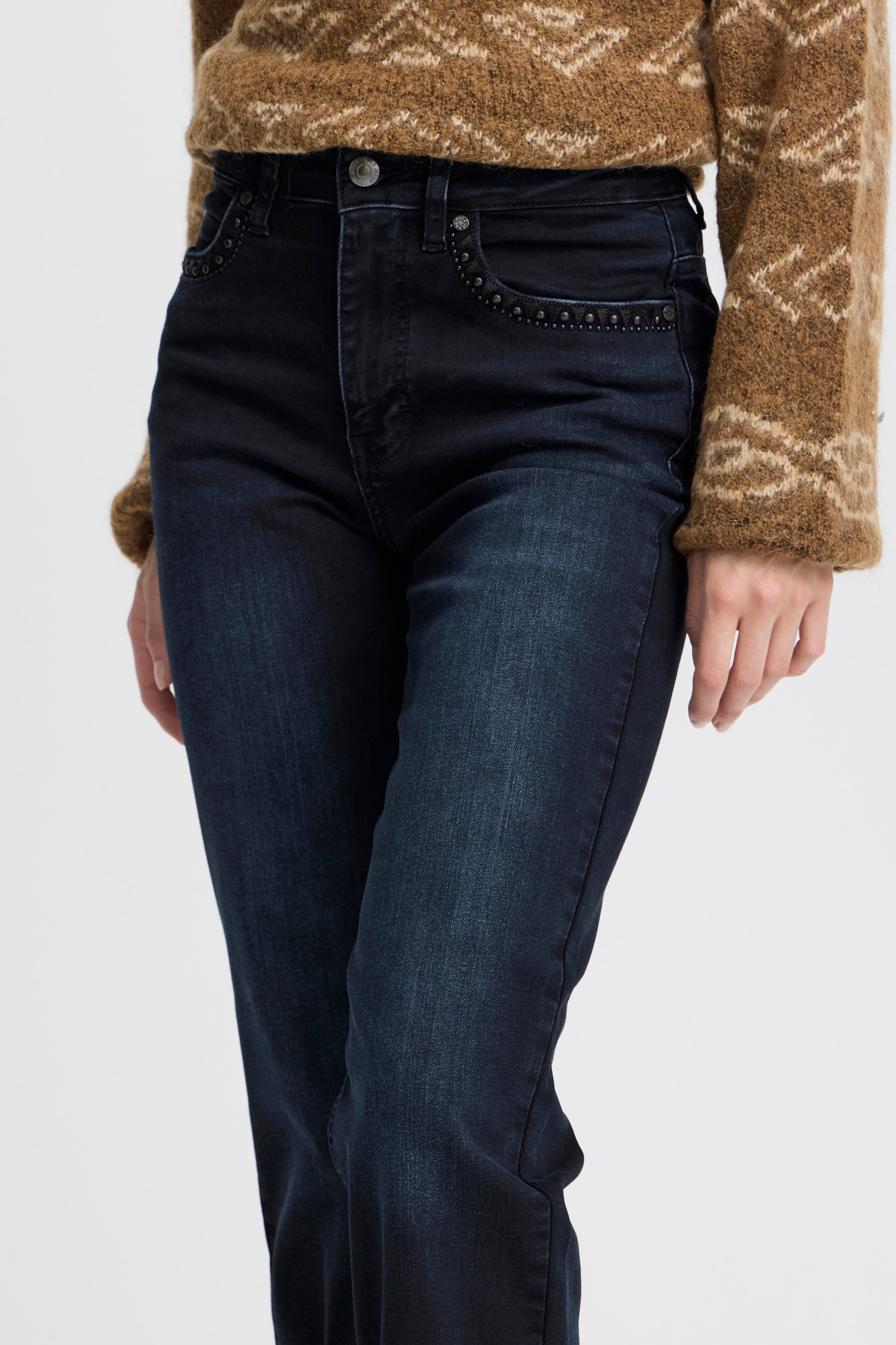 PZCARLY HW Jeans W Deco Straight Leg LOOKBOOK DETAIL 50208258-201334