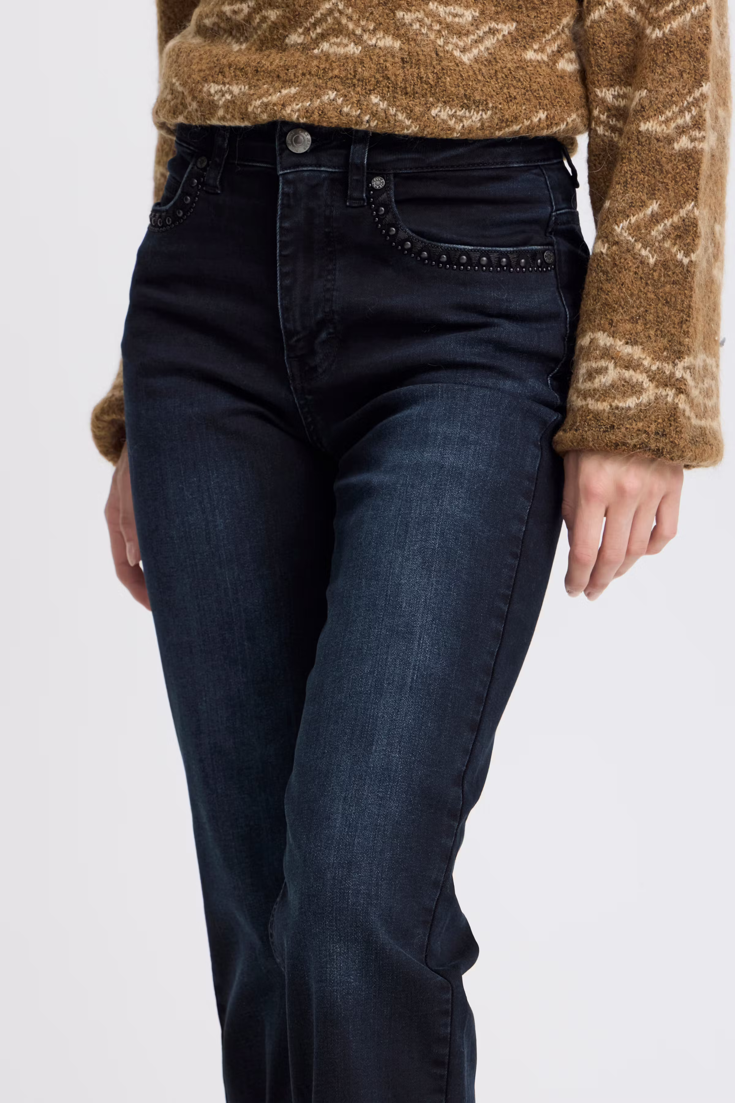 PZCARLY HW Jeans W Deco Straight Leg LOOKBOOK DETAIL 50208258-201334