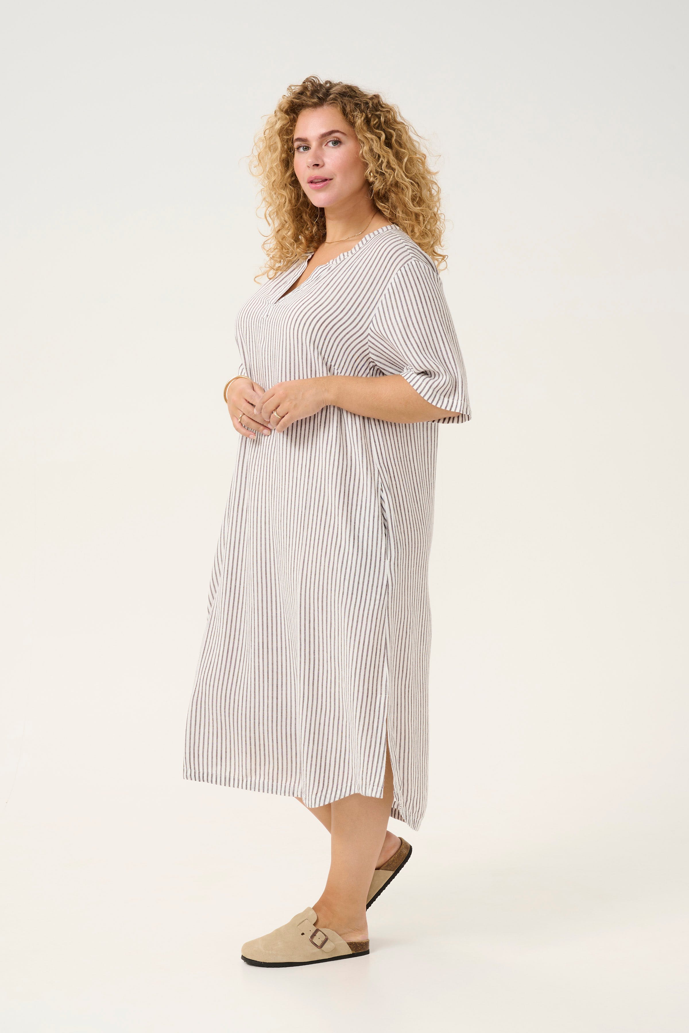 KCmille Linen dress LOOKBOOK FRONT 10582218-107749