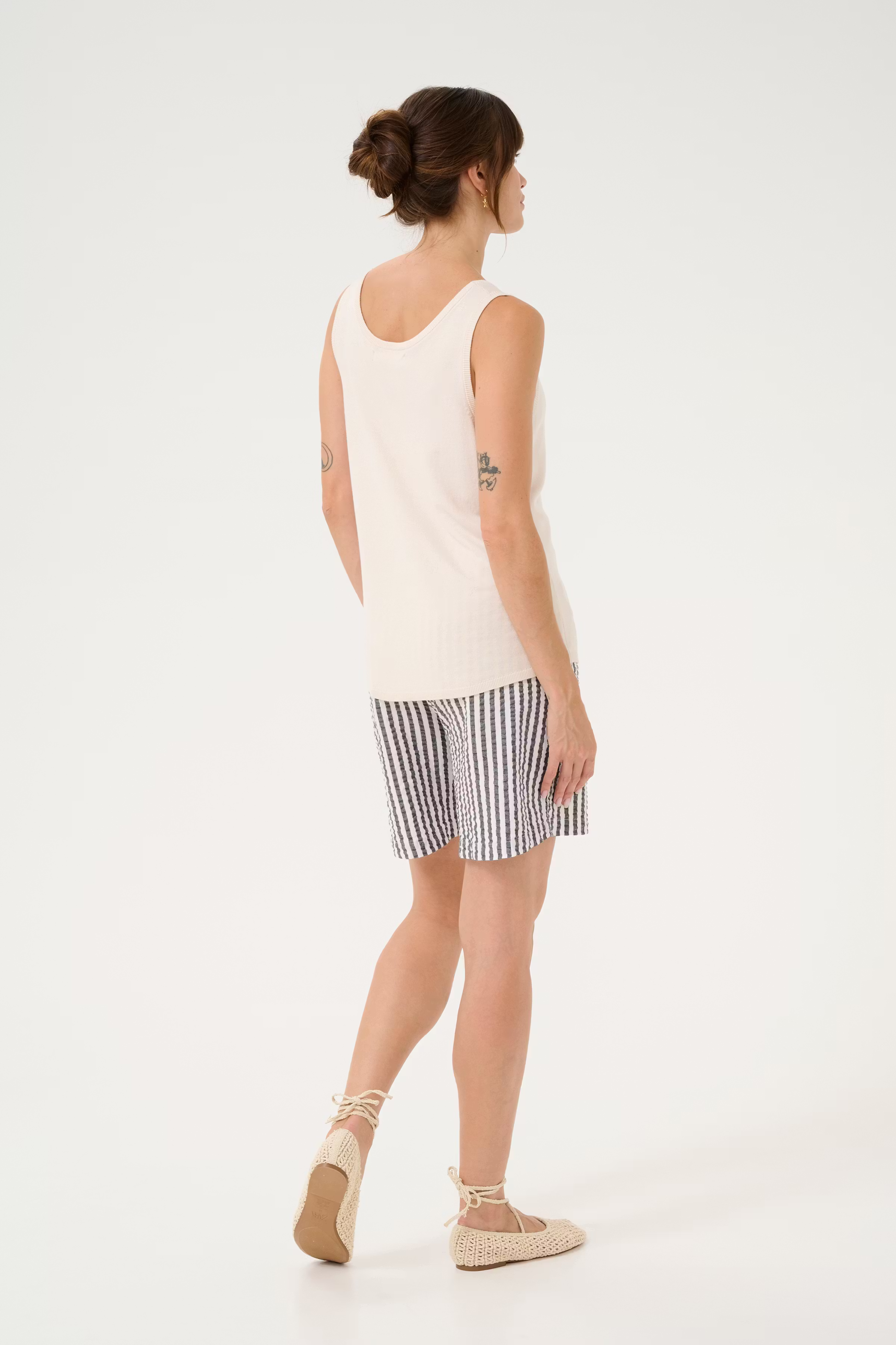 CUalex Stricktop LOOKBOOK BACK 50111820-120304