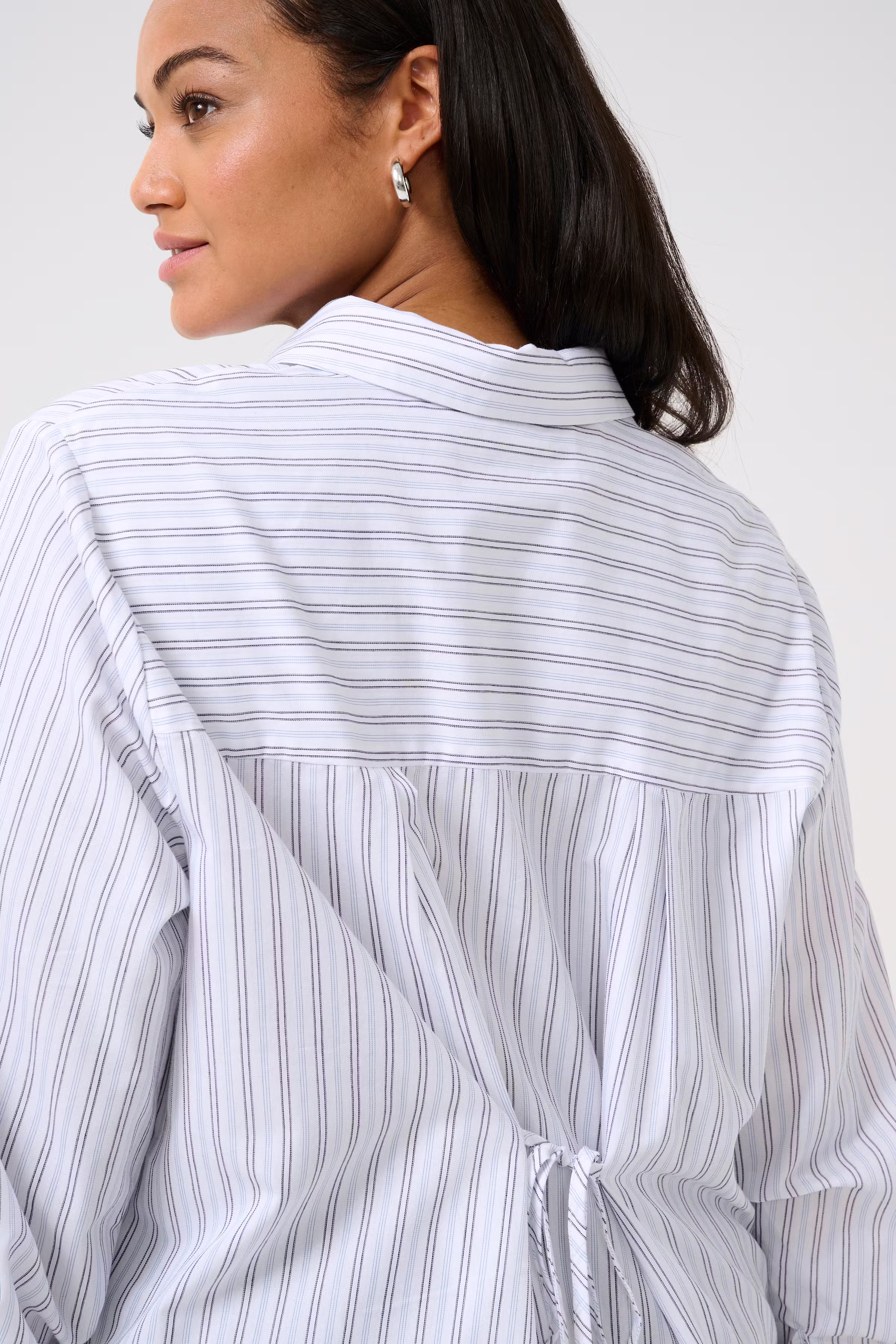 KCselina Shirt LOOKBOOK DETAIL 10582869-106874