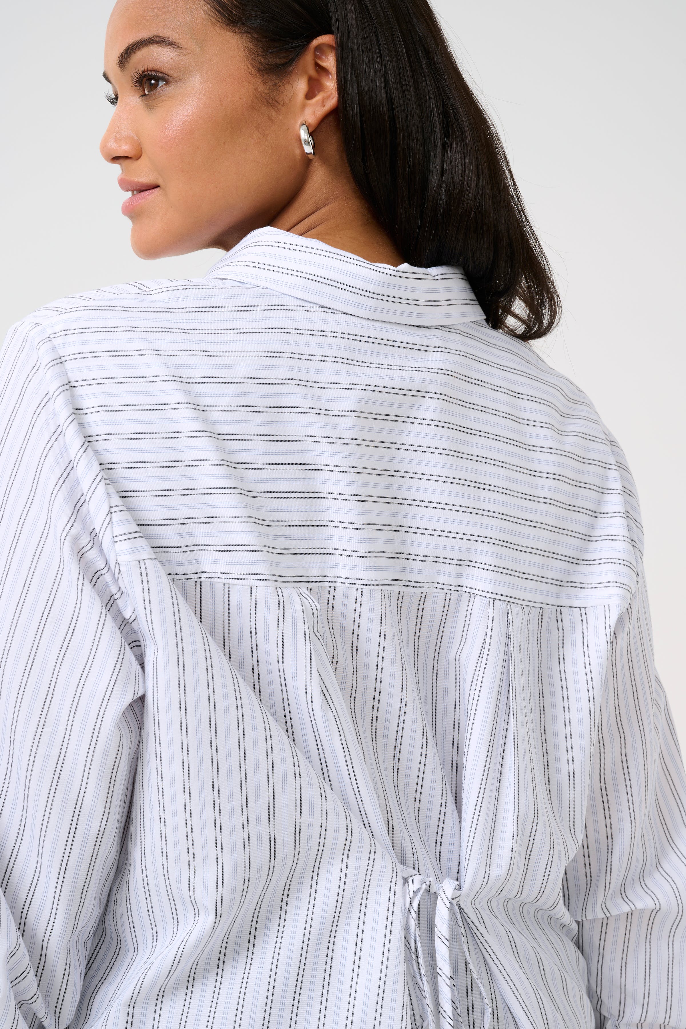 KCselina Shirt LOOKBOOK DETAIL 10582869-106874