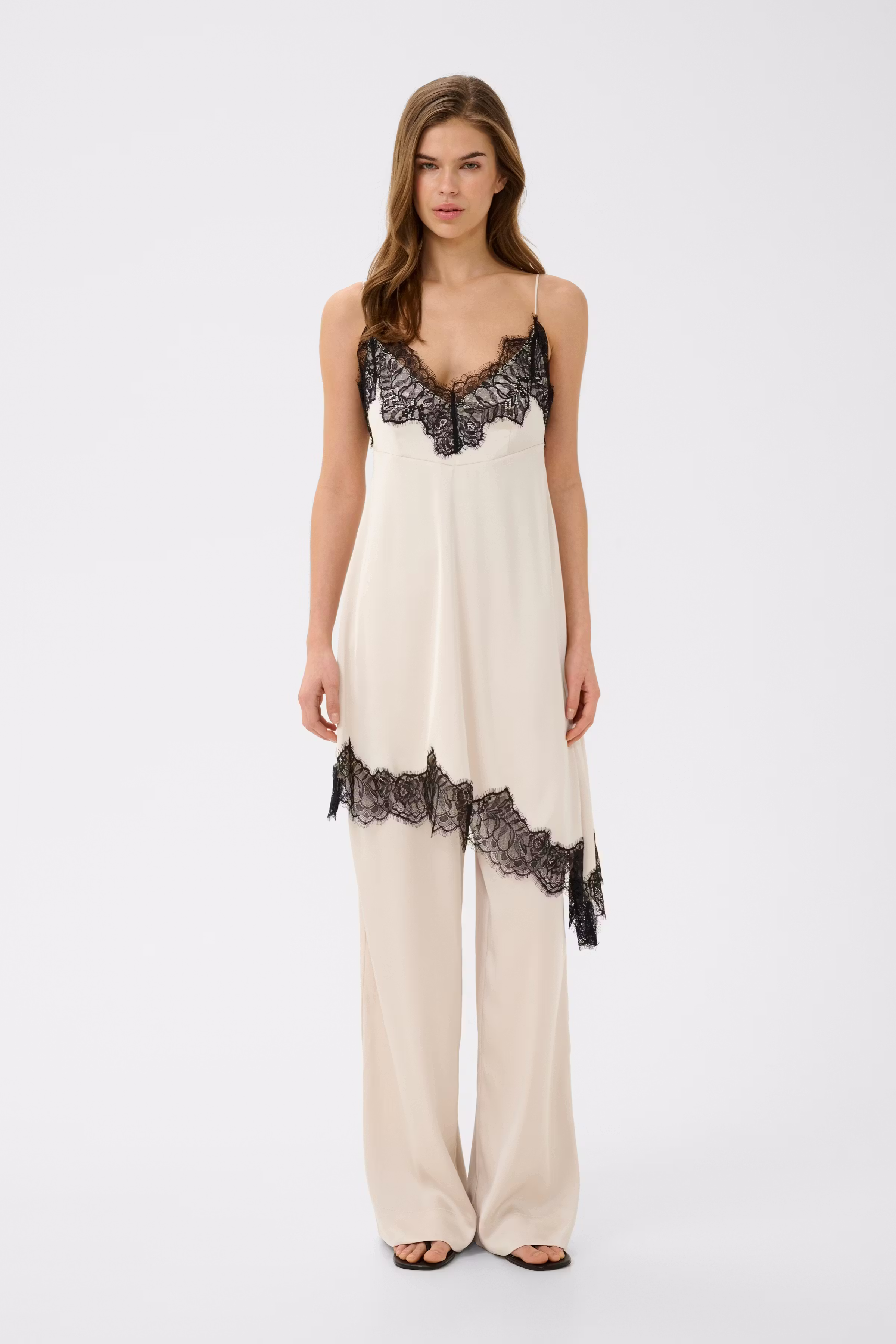 GZlalou Klänning LOOKBOOK FRONT 10911314-130905