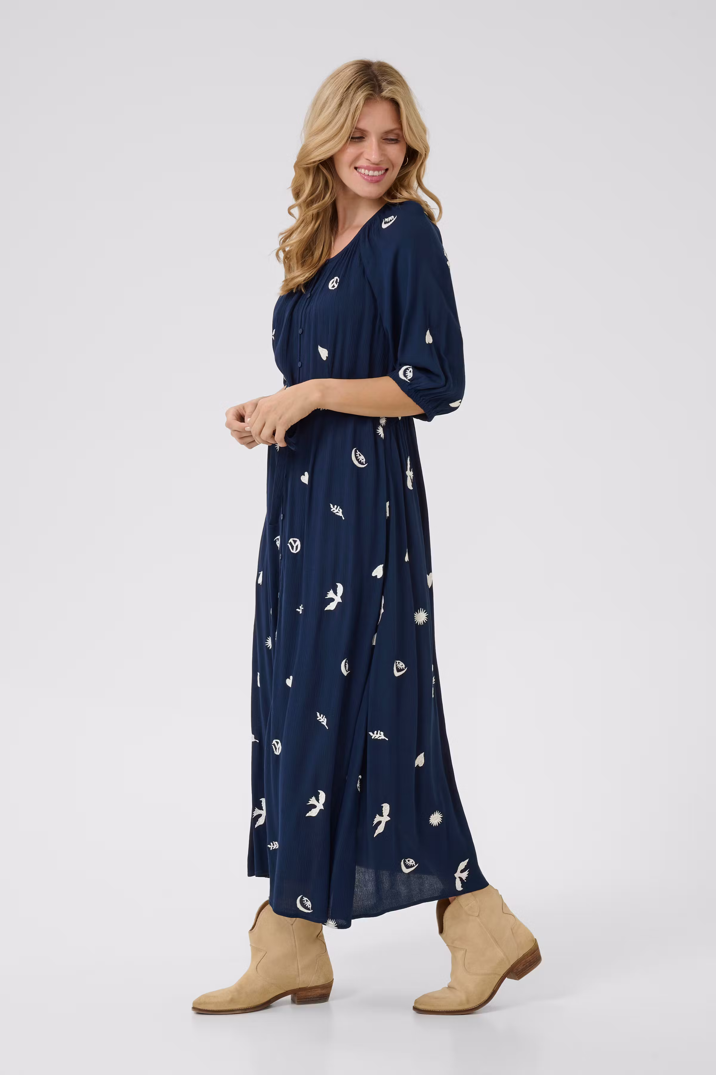 CRRonja Kjole LOOKBOOK FRONT 10613690-194024