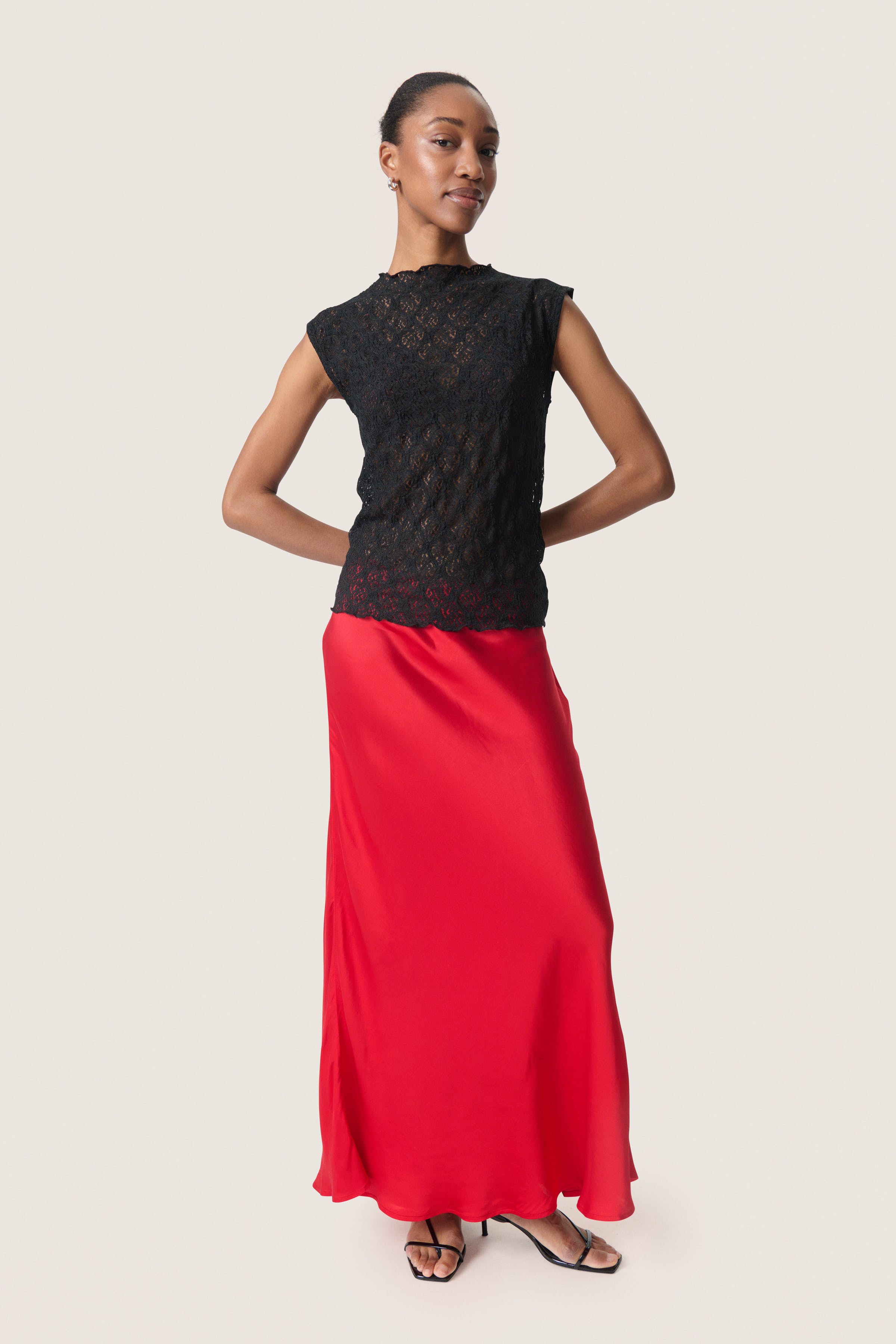 SLAsja Skirt LOOKBOOK FRONT 30408349-181657