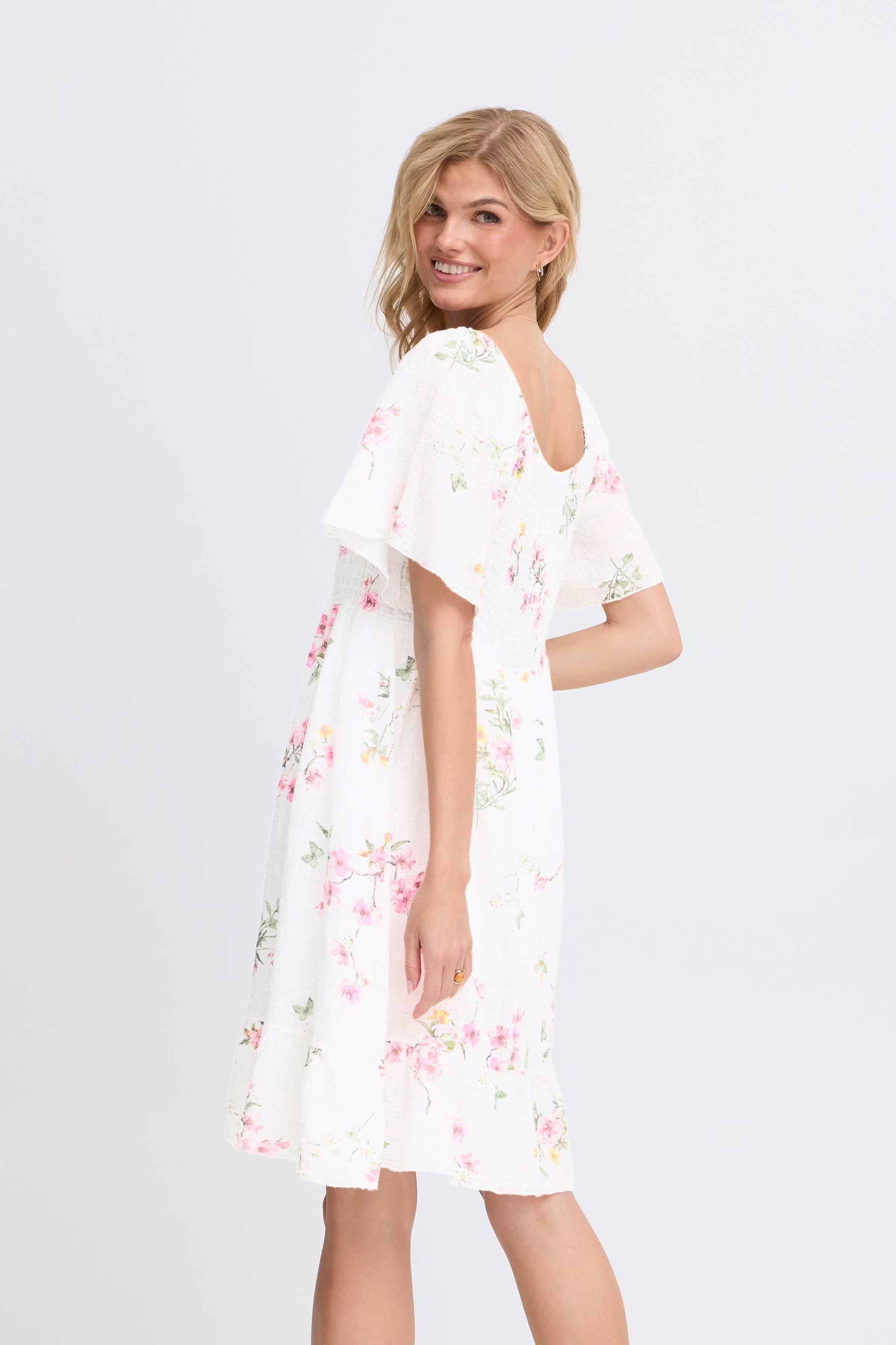 SBALEXA Kjole LOOKBOOK BACK 22100968-110602