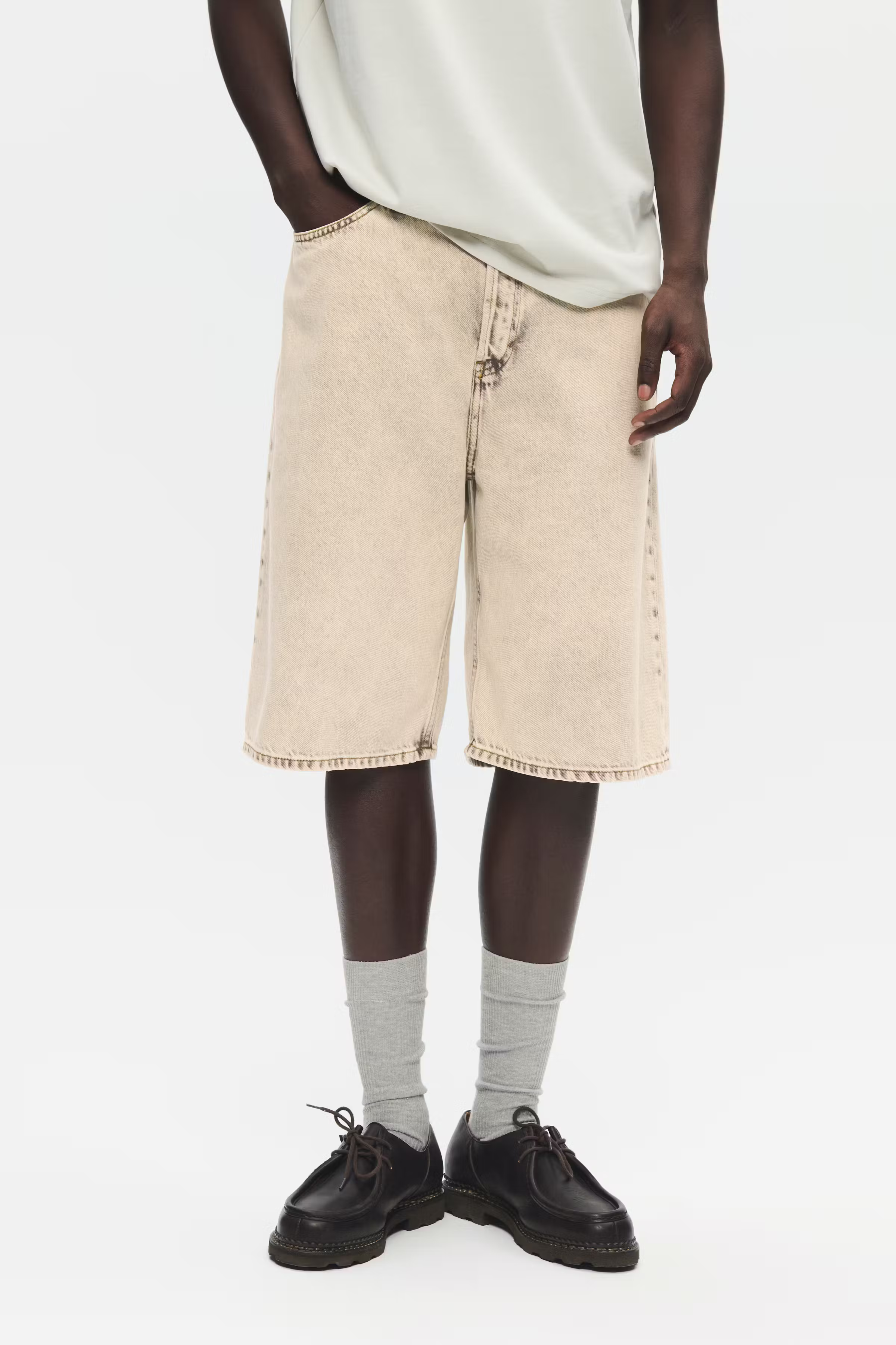 WWType 16 Jorts LOOKBOOK FRONT 30252023-304679