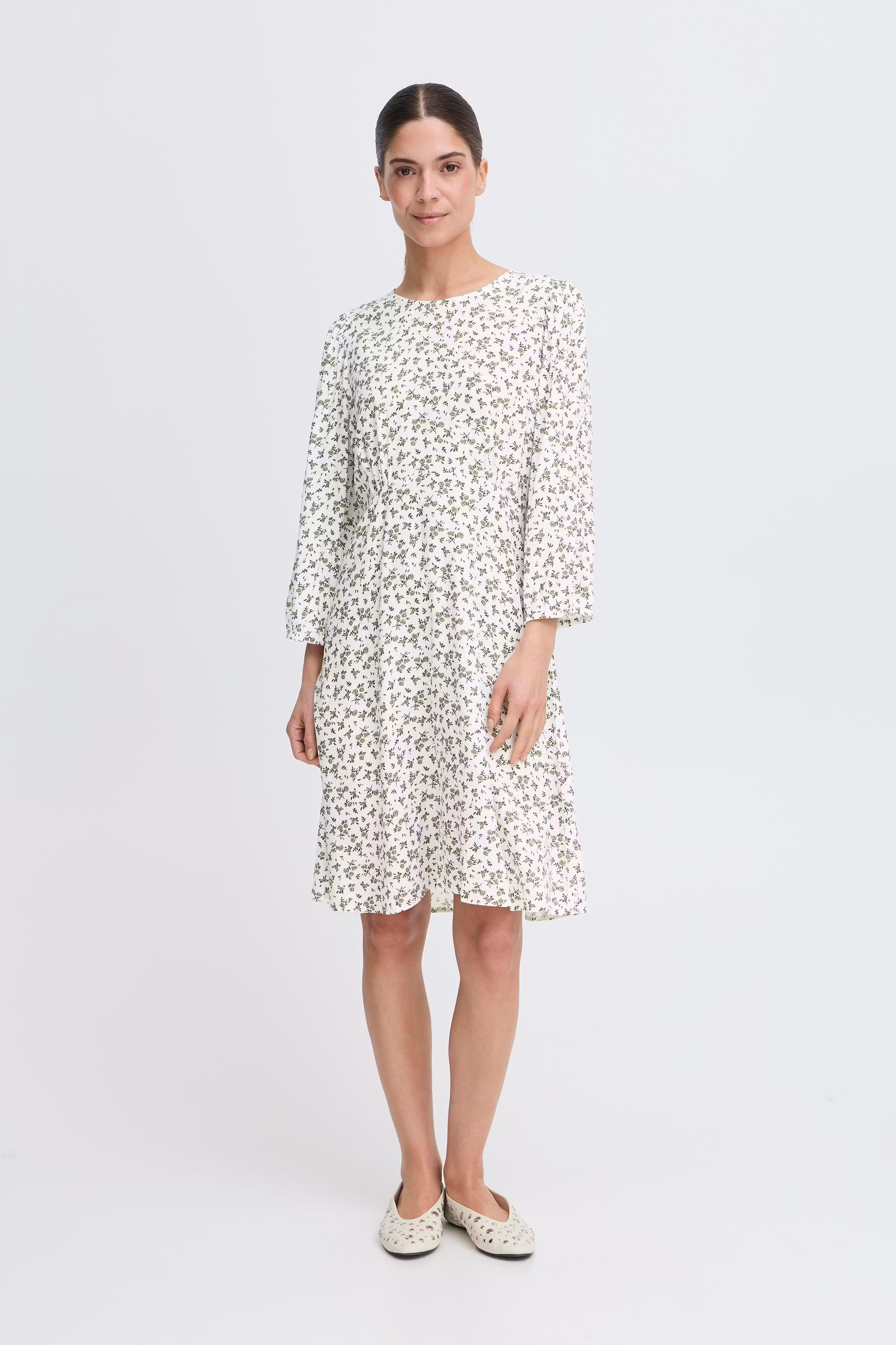 PZNELLY Kjole LOOKBOOK FRONT 50208980-205311