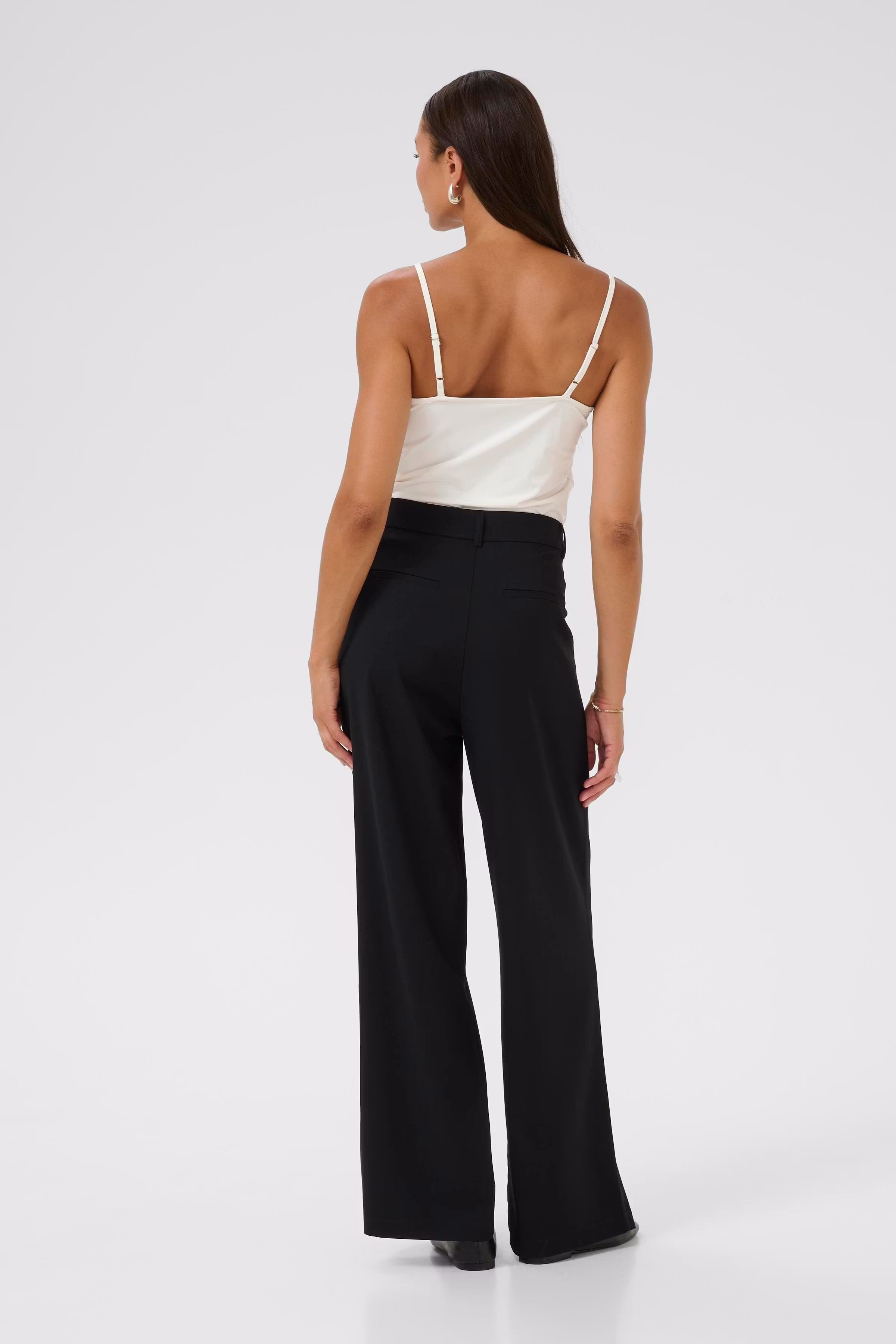 KAarina Top LOOKBOOK BACK 10510735-110602