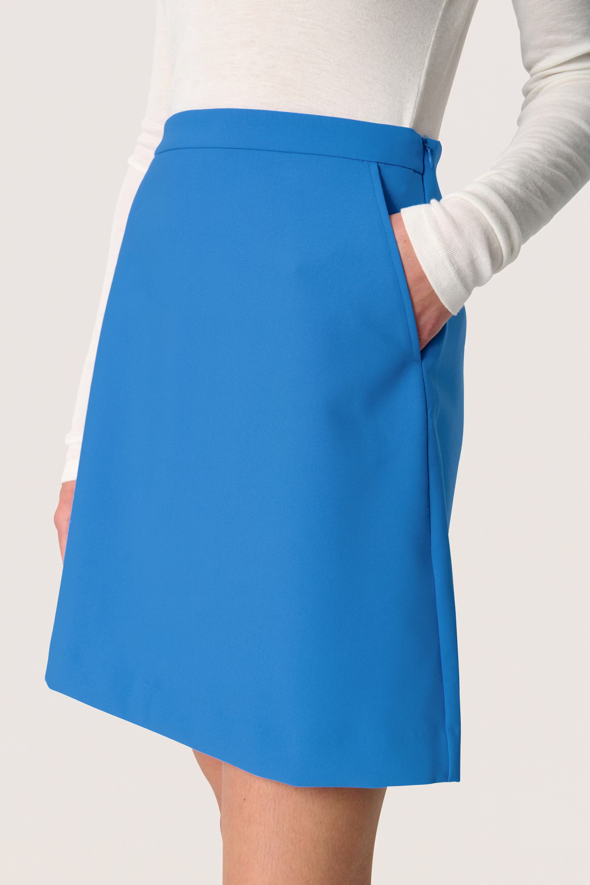 SLCorinne Skirt LOOKBOOK DETAIL 30407280-184043