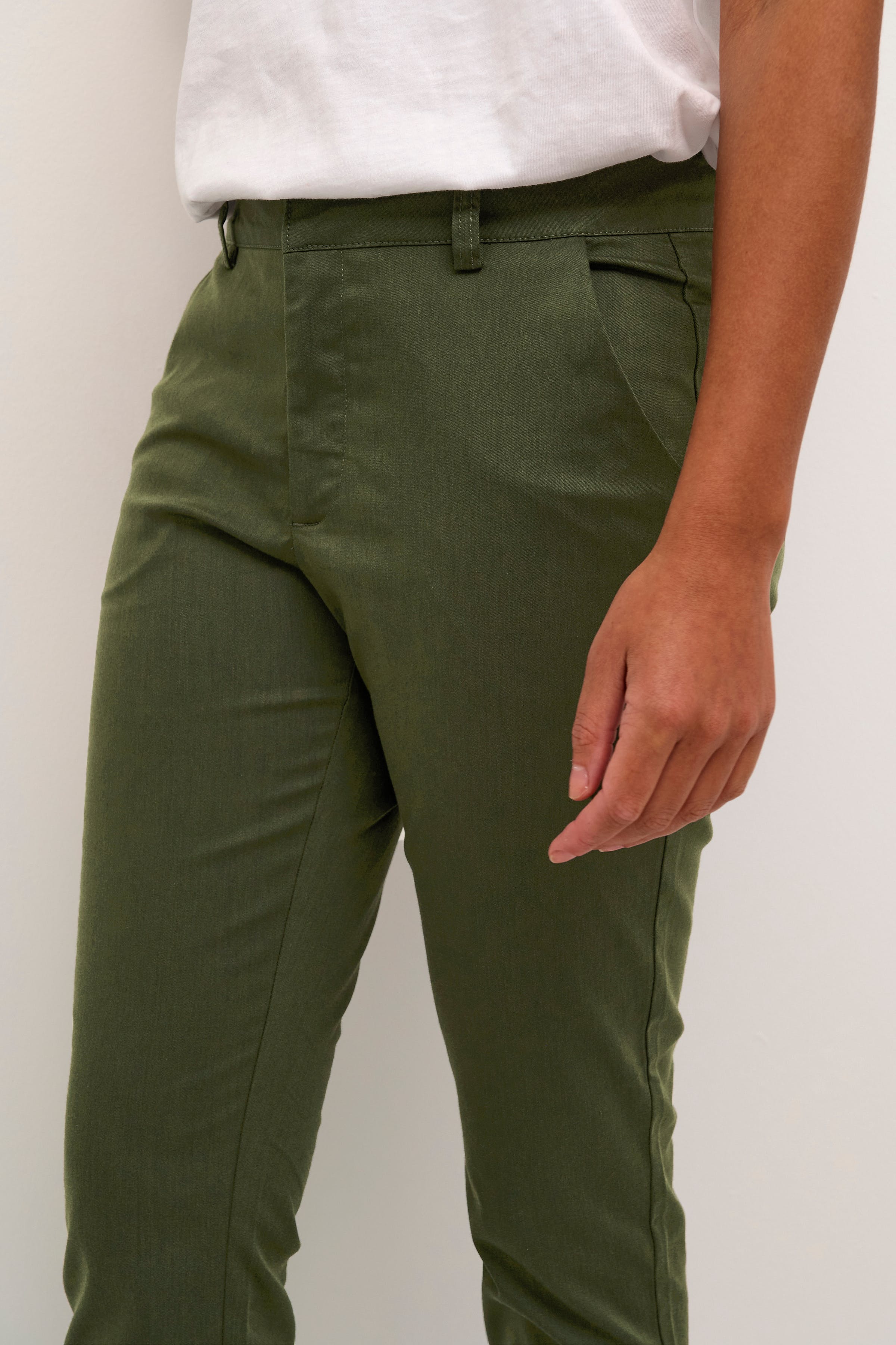 KAlea Bukser LOOKBOOK DETAIL 10505191-190414