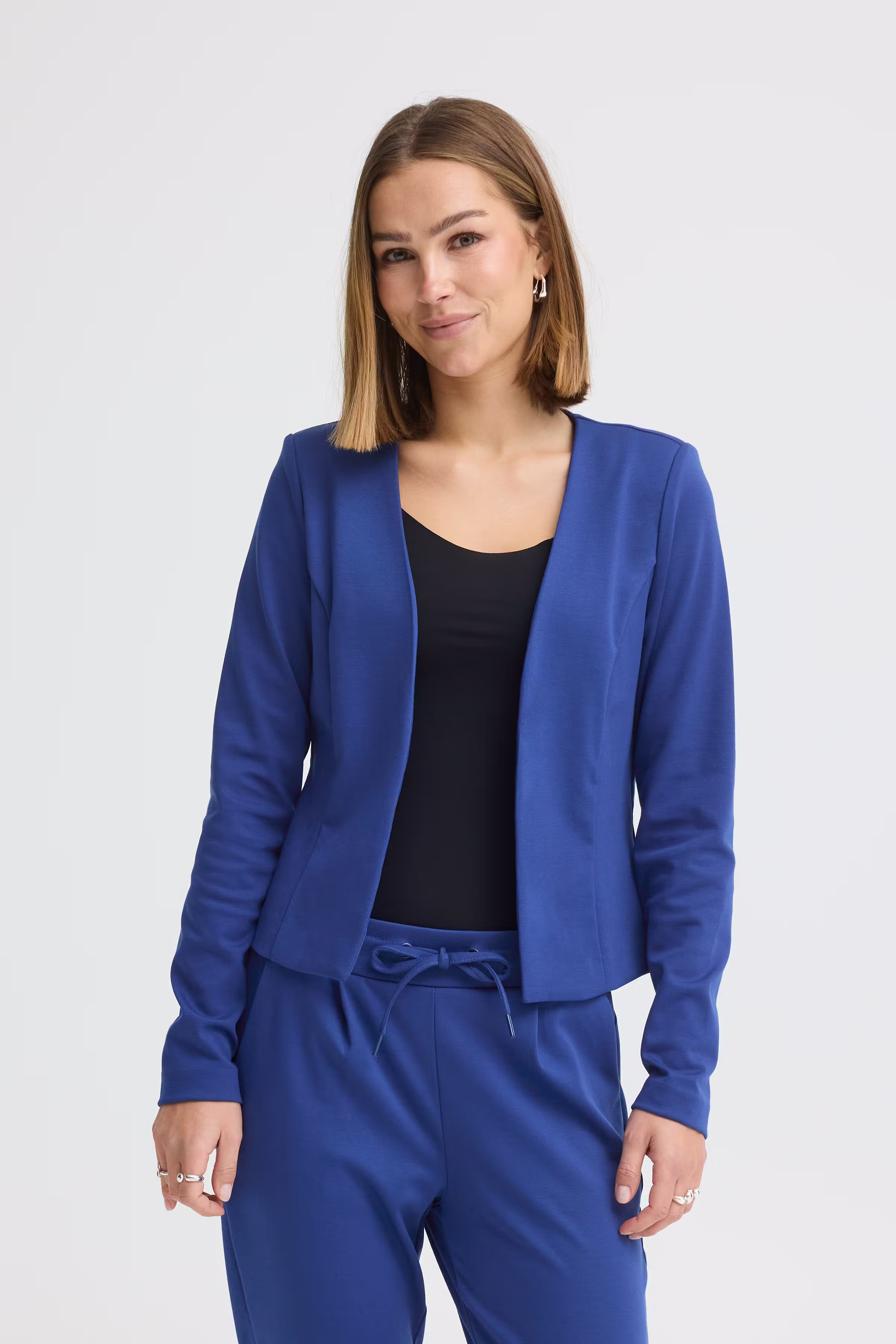 IHKATE Short Blazer LOOKBOOK FRONT 20112547-193953