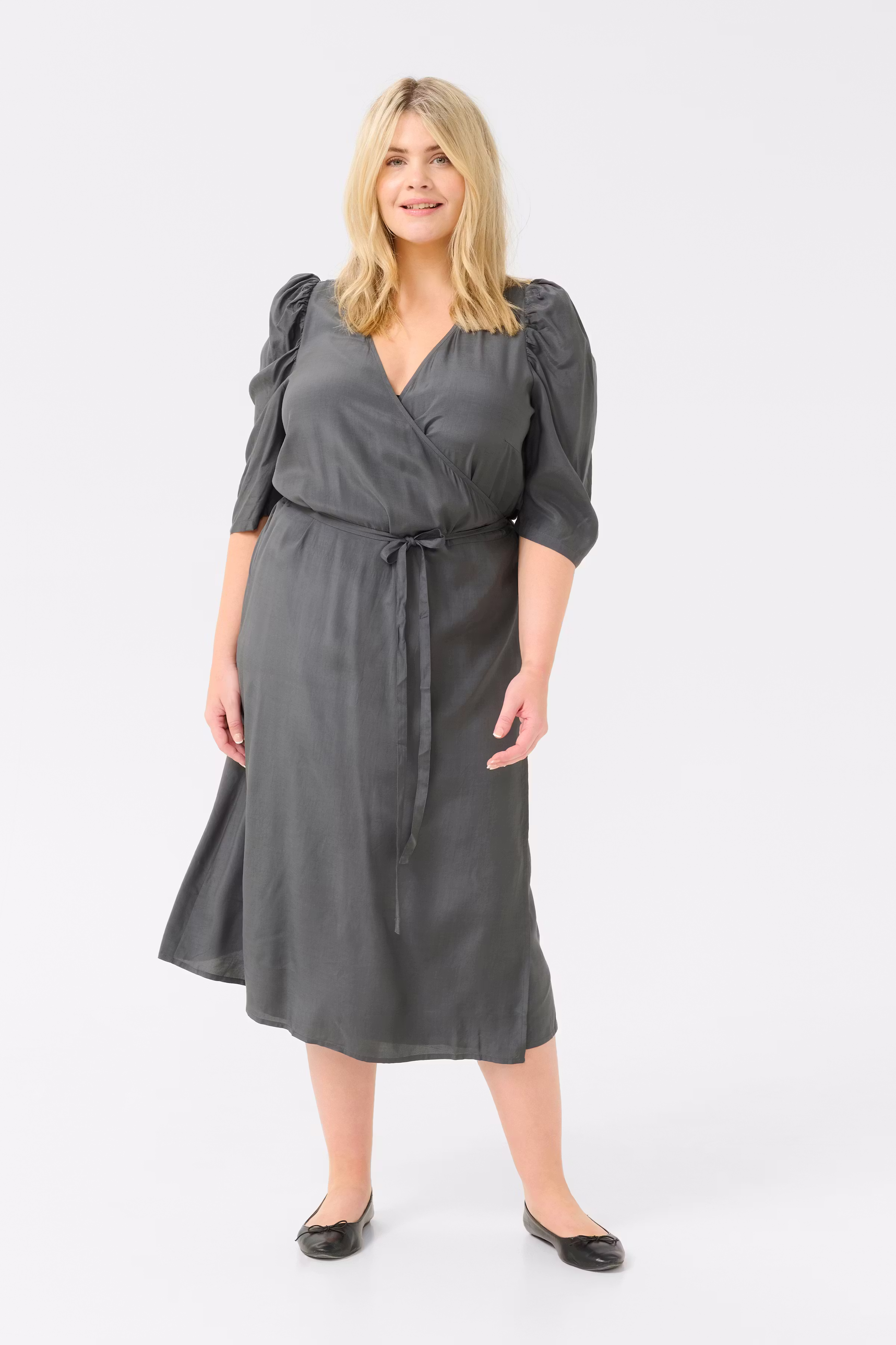 KCmiri Klänning LOOKBOOK FRONT 10583179-190205