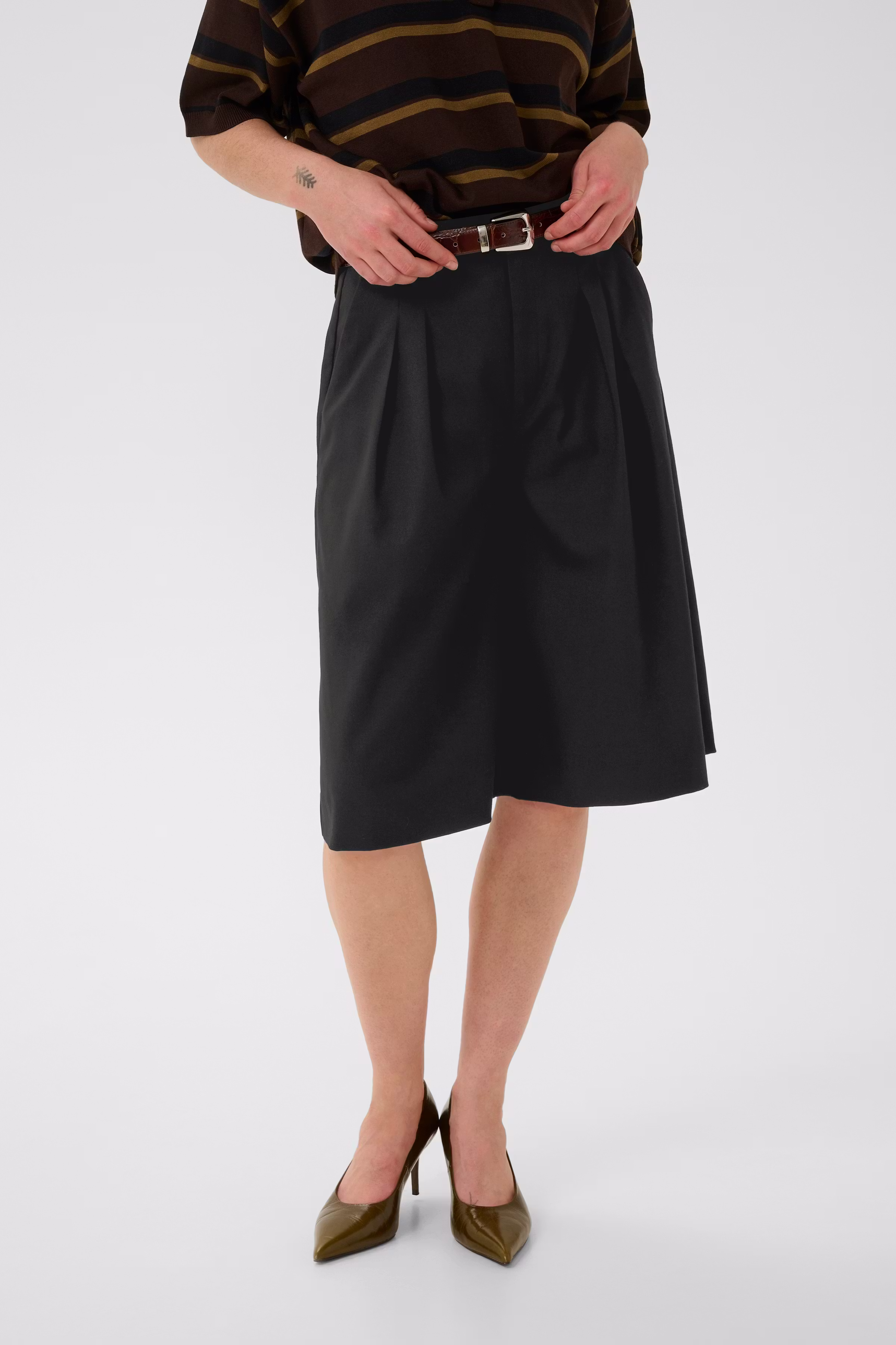 GZpaula Shorts LOOKBOOK FRONT 10911267-100017