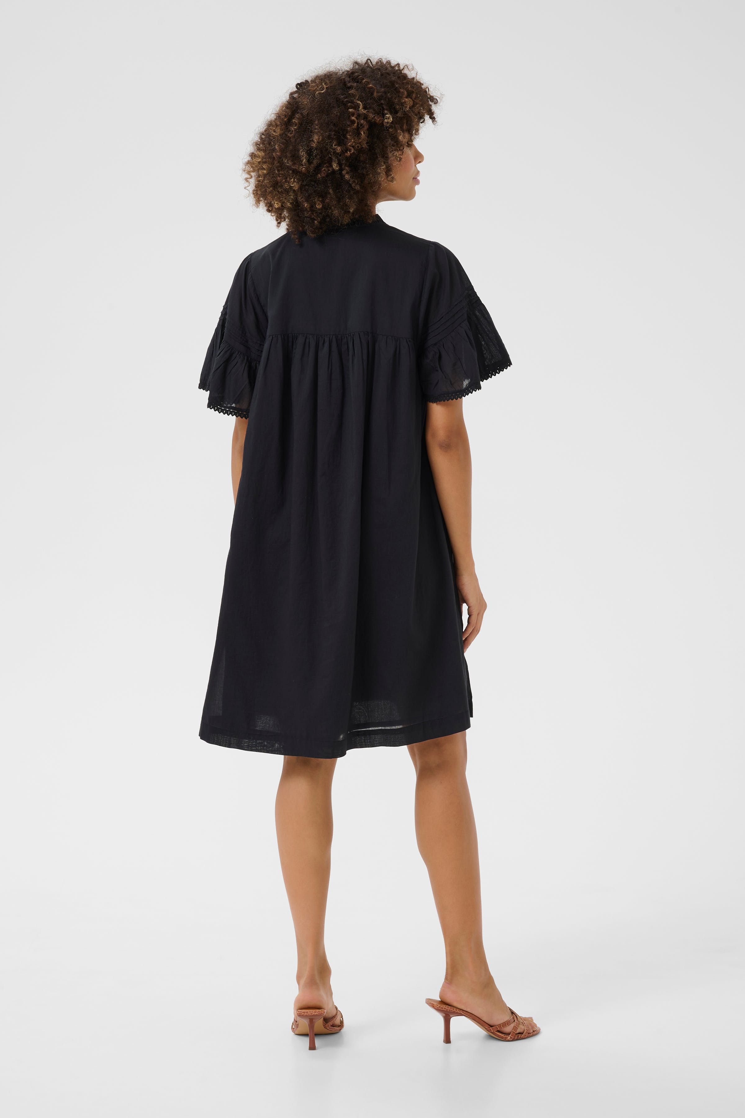 CUcybelle Dress LOOKBOOK BACK 50111938-500012