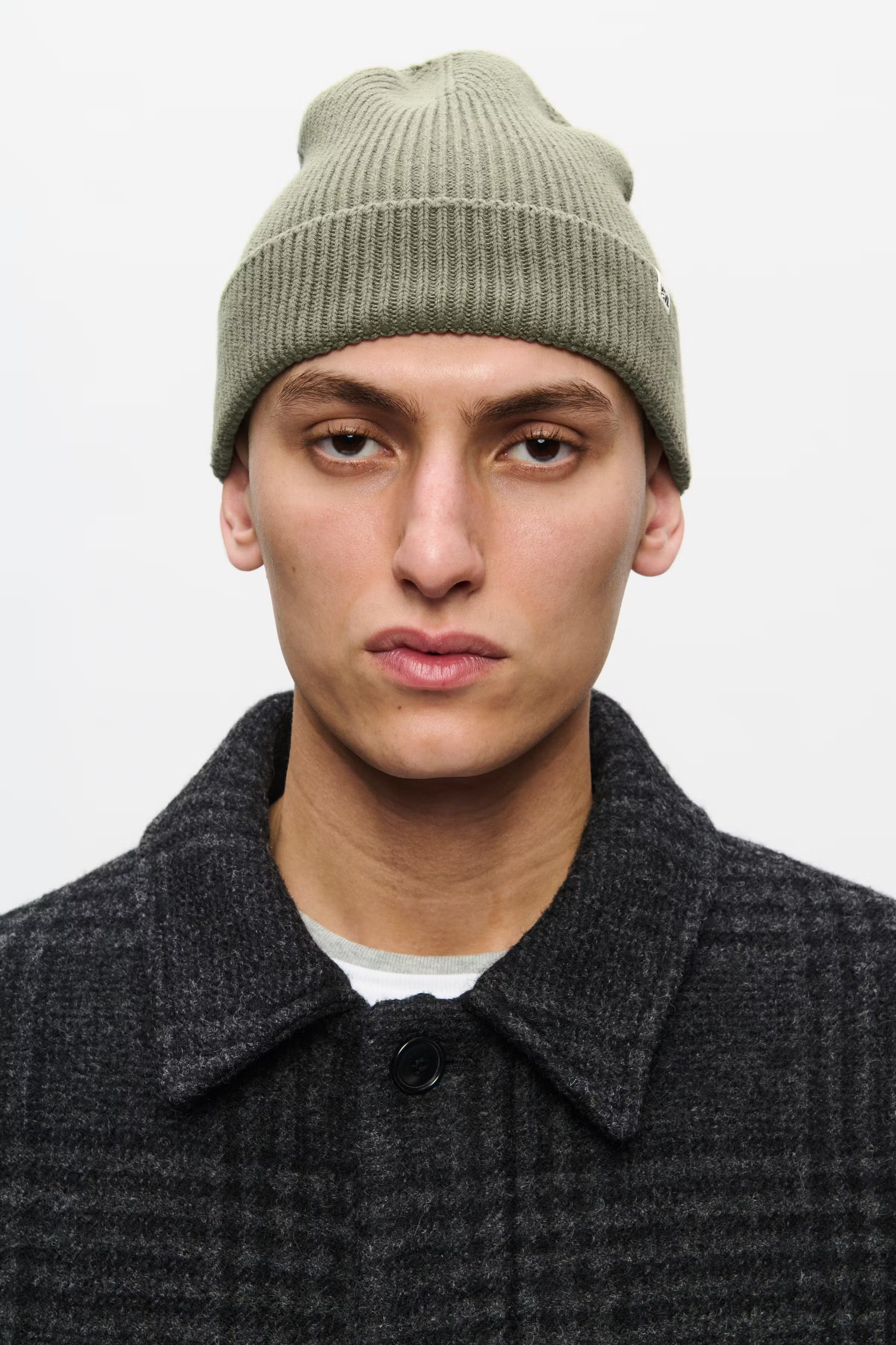 WWEddie beanie LOOKBOOK DETAIL 30251647-180312