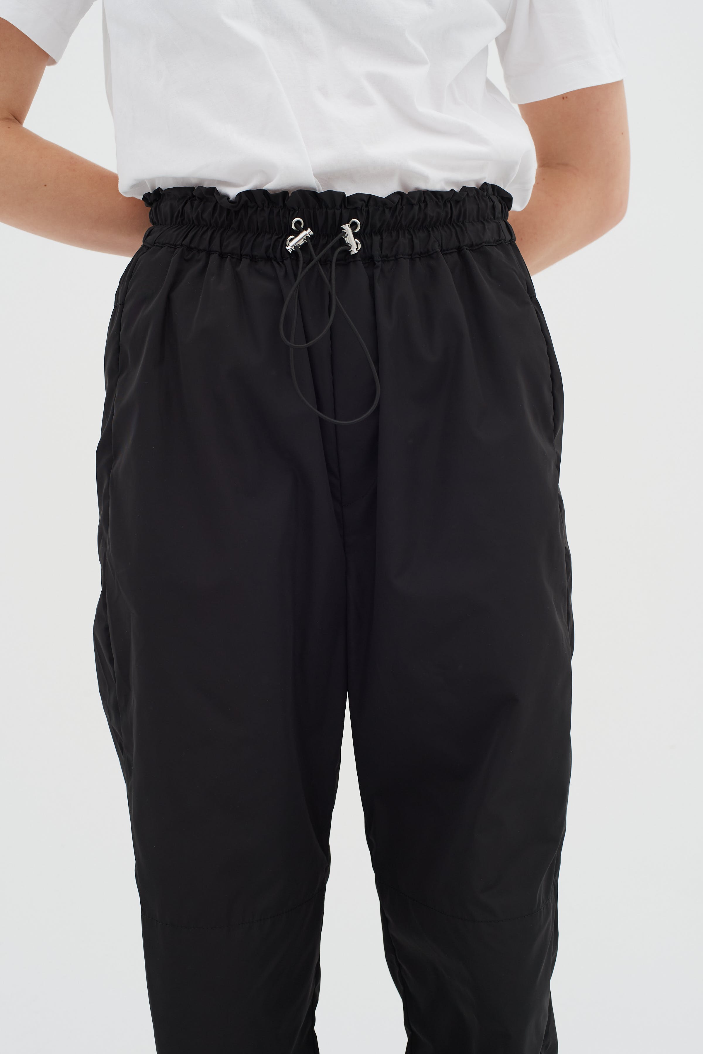 TaniaIW Trousers LOOKBOOK DETAIL 30109048-194008