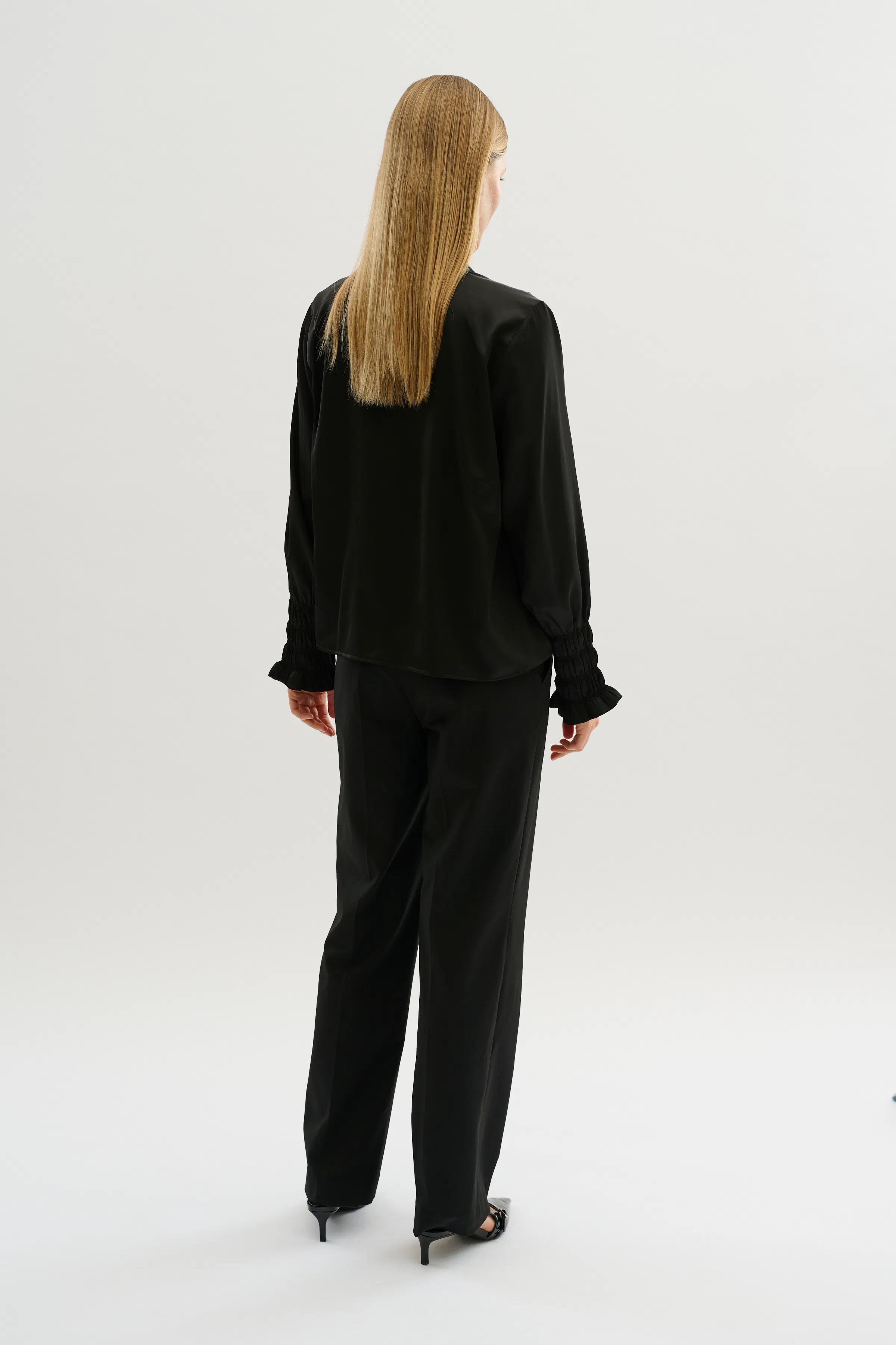 KBSue Blouse LOOKBOOK BACK 10105257-194008