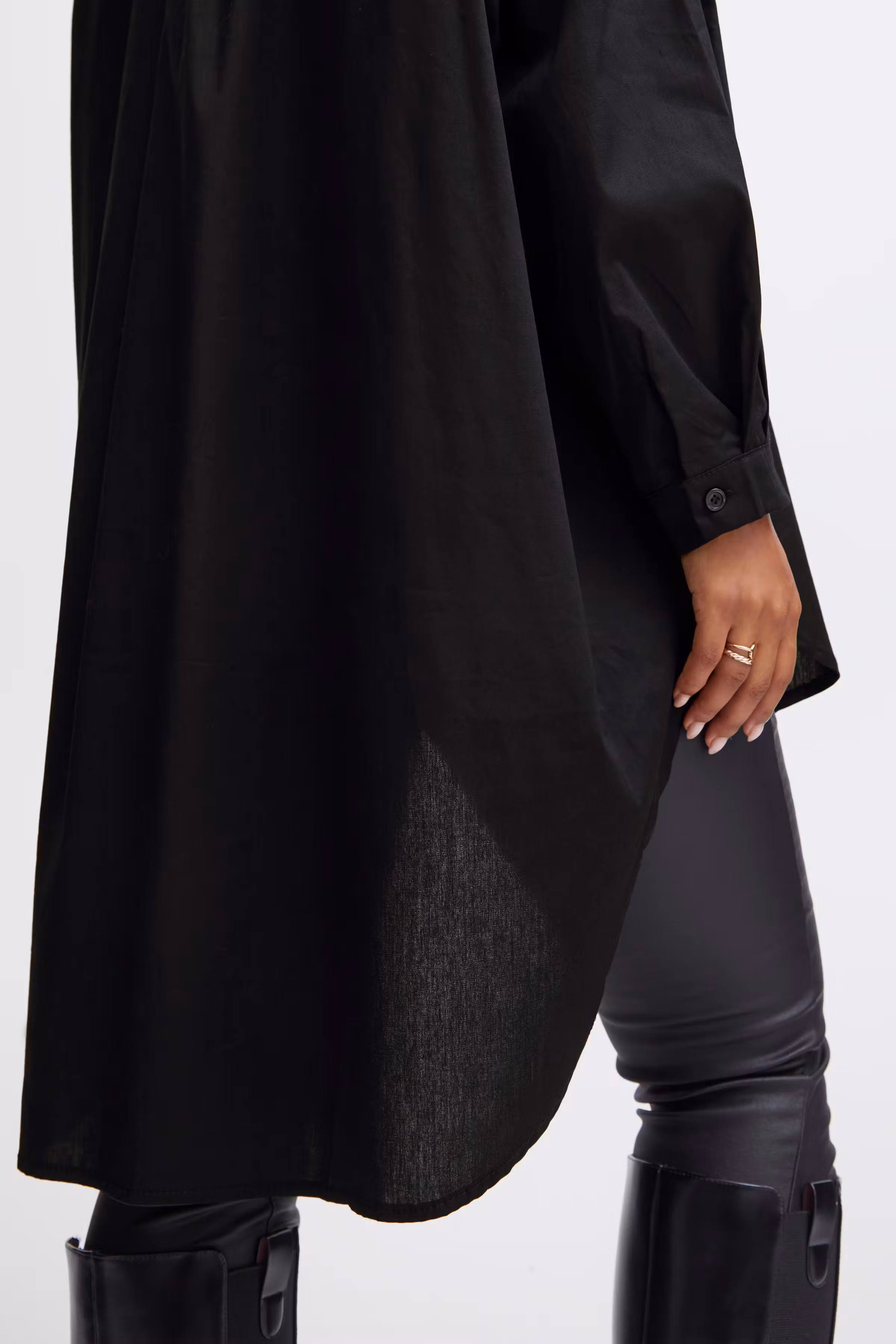 SBELULA Skjorte LOOKBOOK DETAIL 22100317-202821