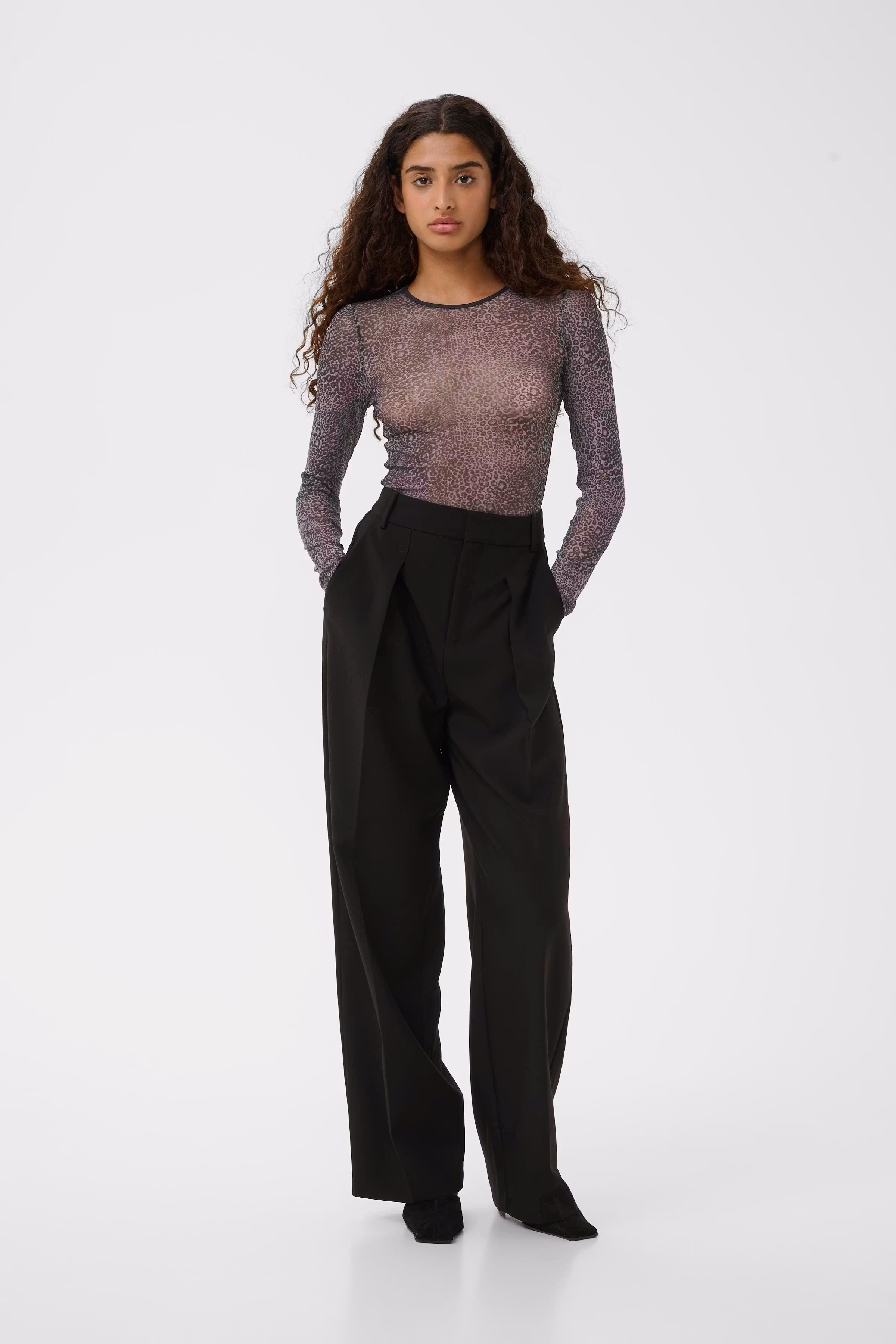 KAIAIW T-shirt LOOKBOOK FRONT 30112106-900002777