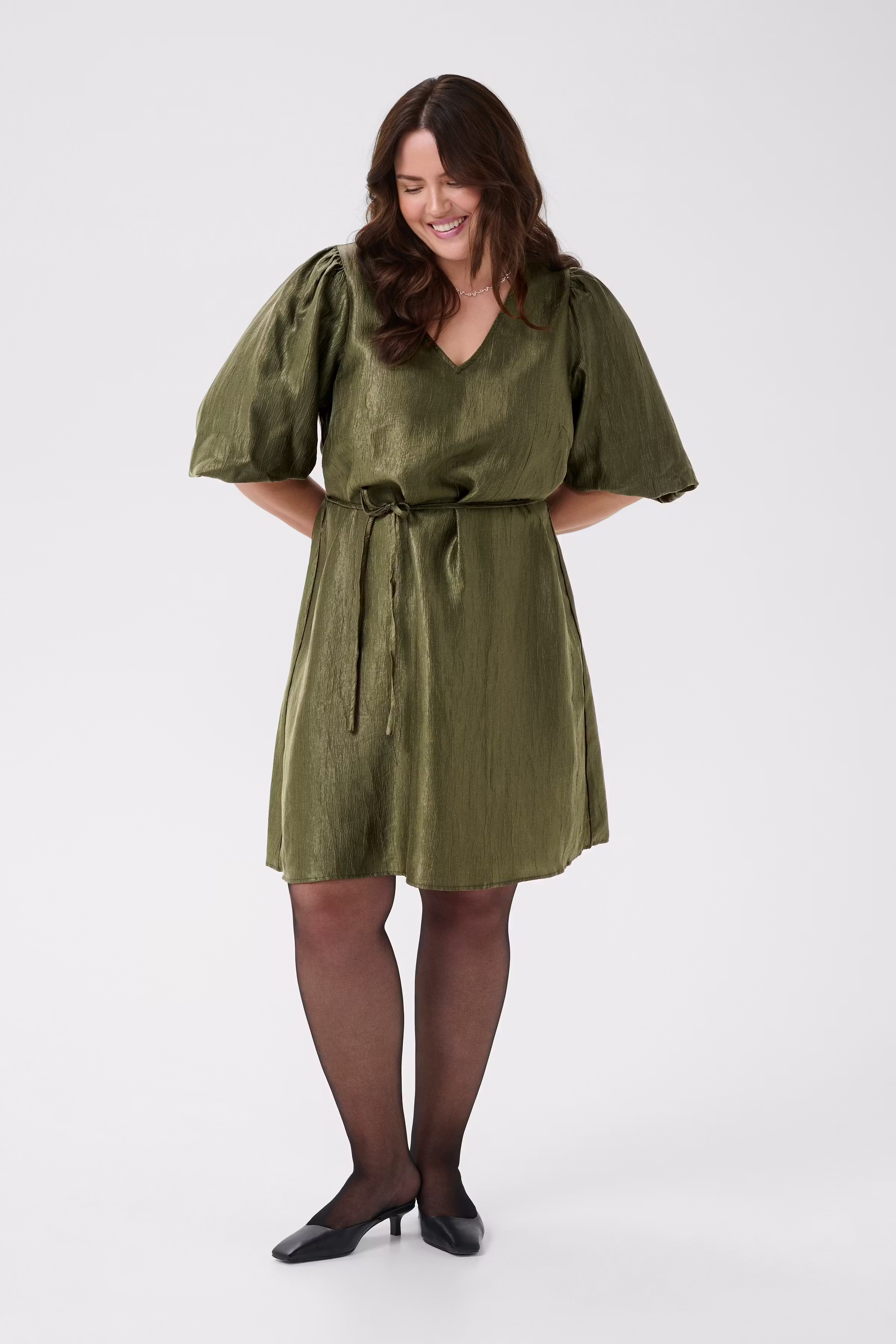 KCrizza Kjole LOOKBOOK FRONT 10583817-190512