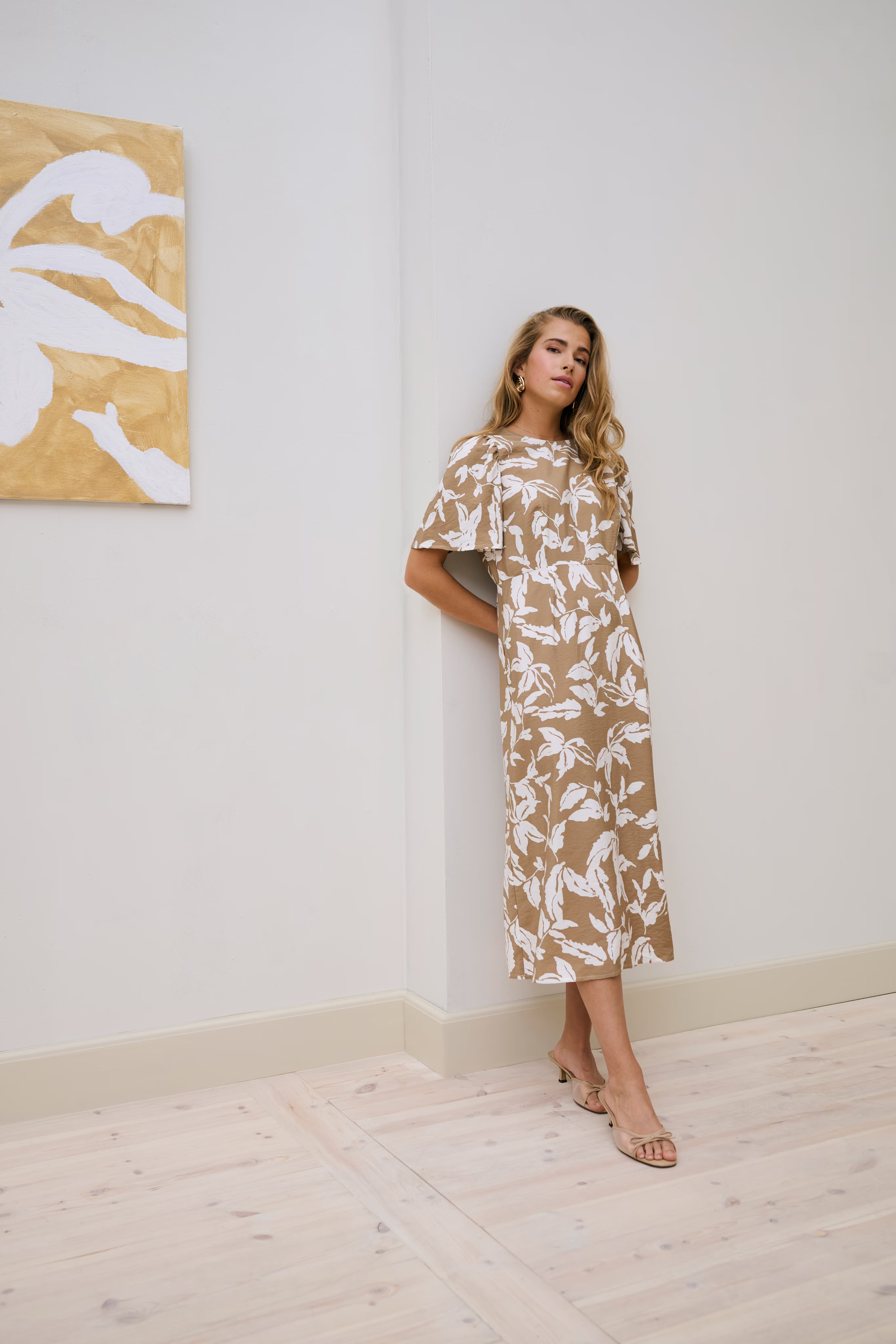 KAmarlo Robe LOCATION NONE 10511407-109010