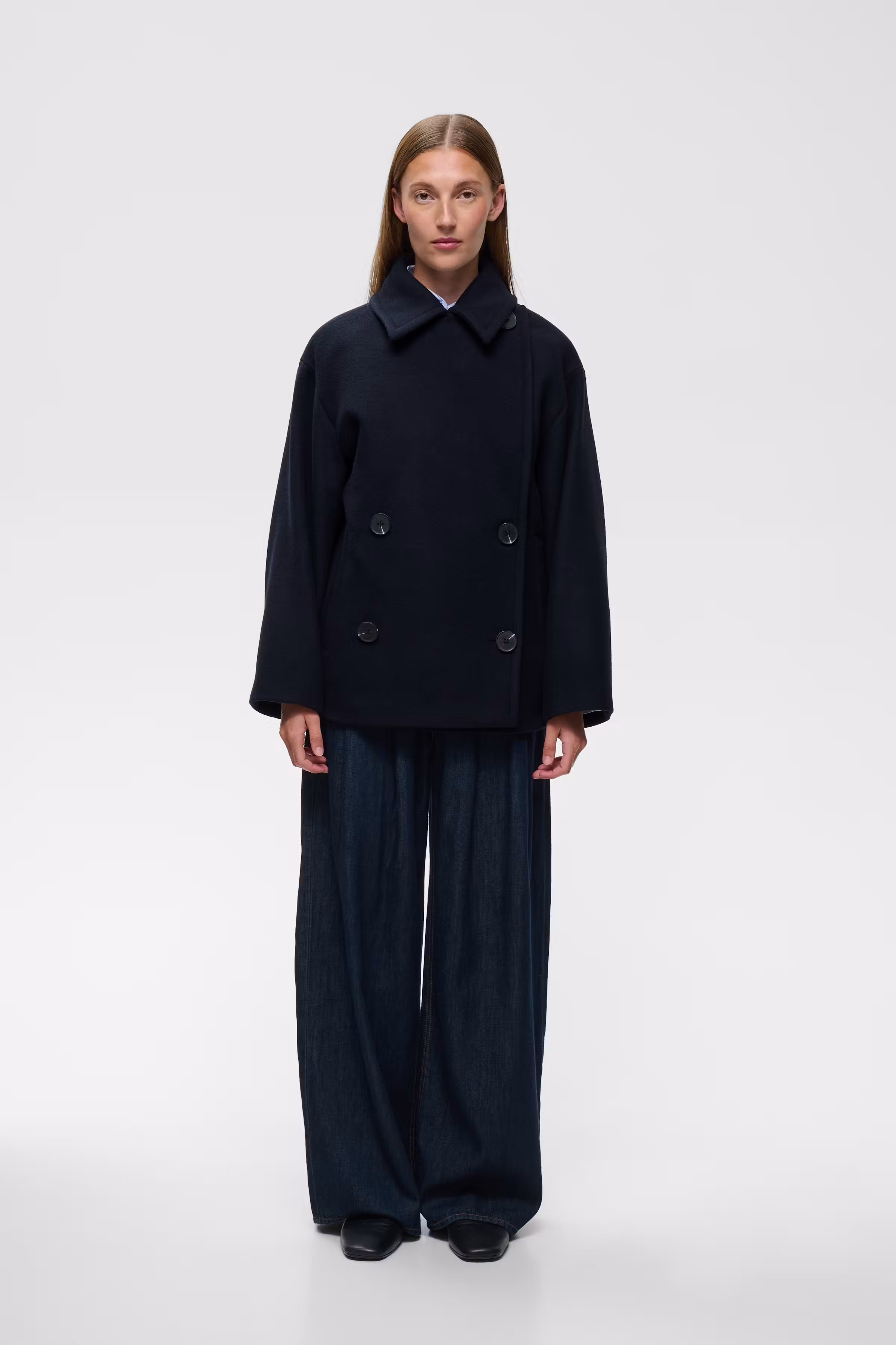 ZORAHIW Coat LOOKBOOK FRONT 30112649-300005