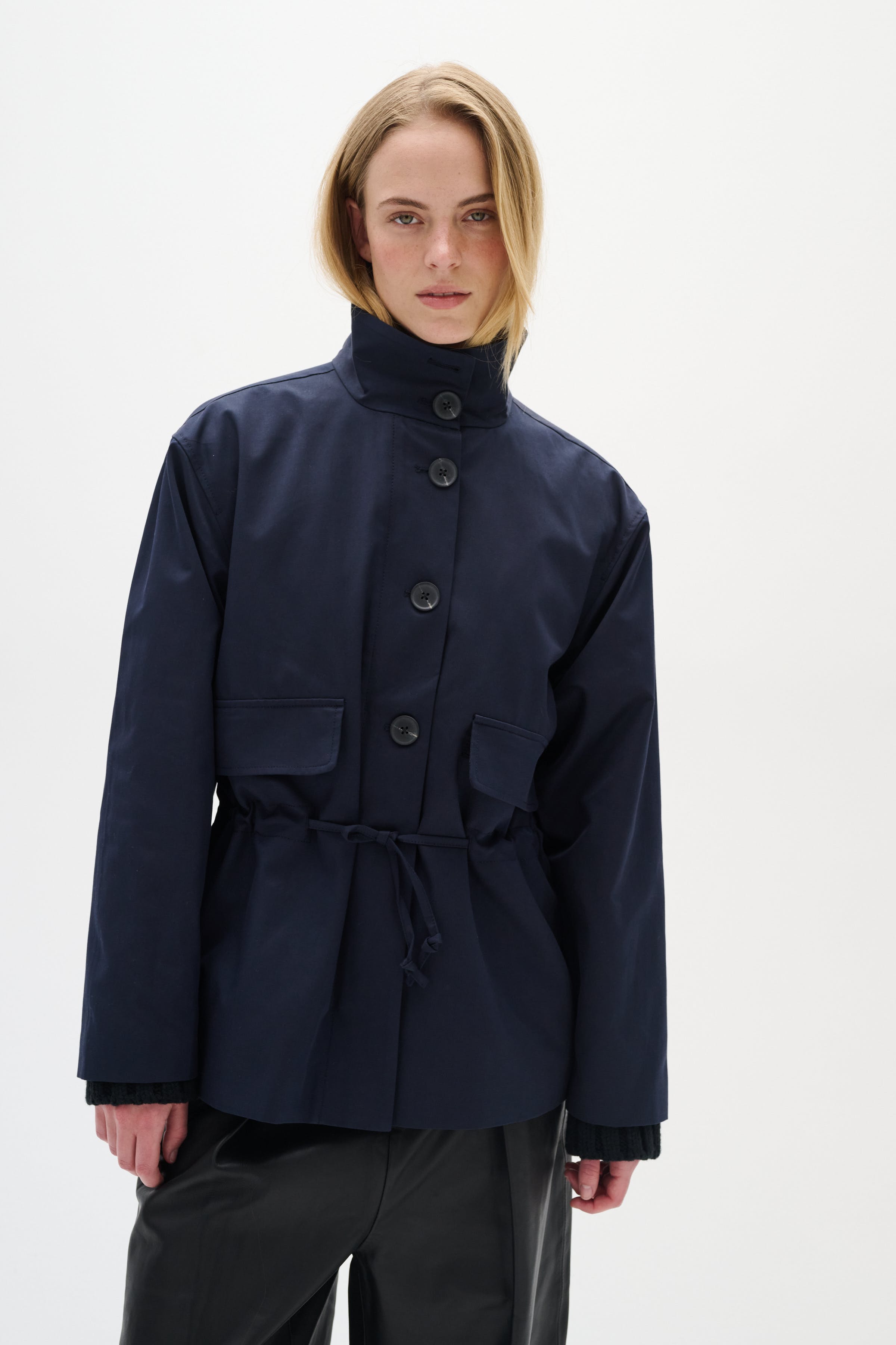 MazieIW Kåpe LOOKBOOK FRONT 30109943-300005