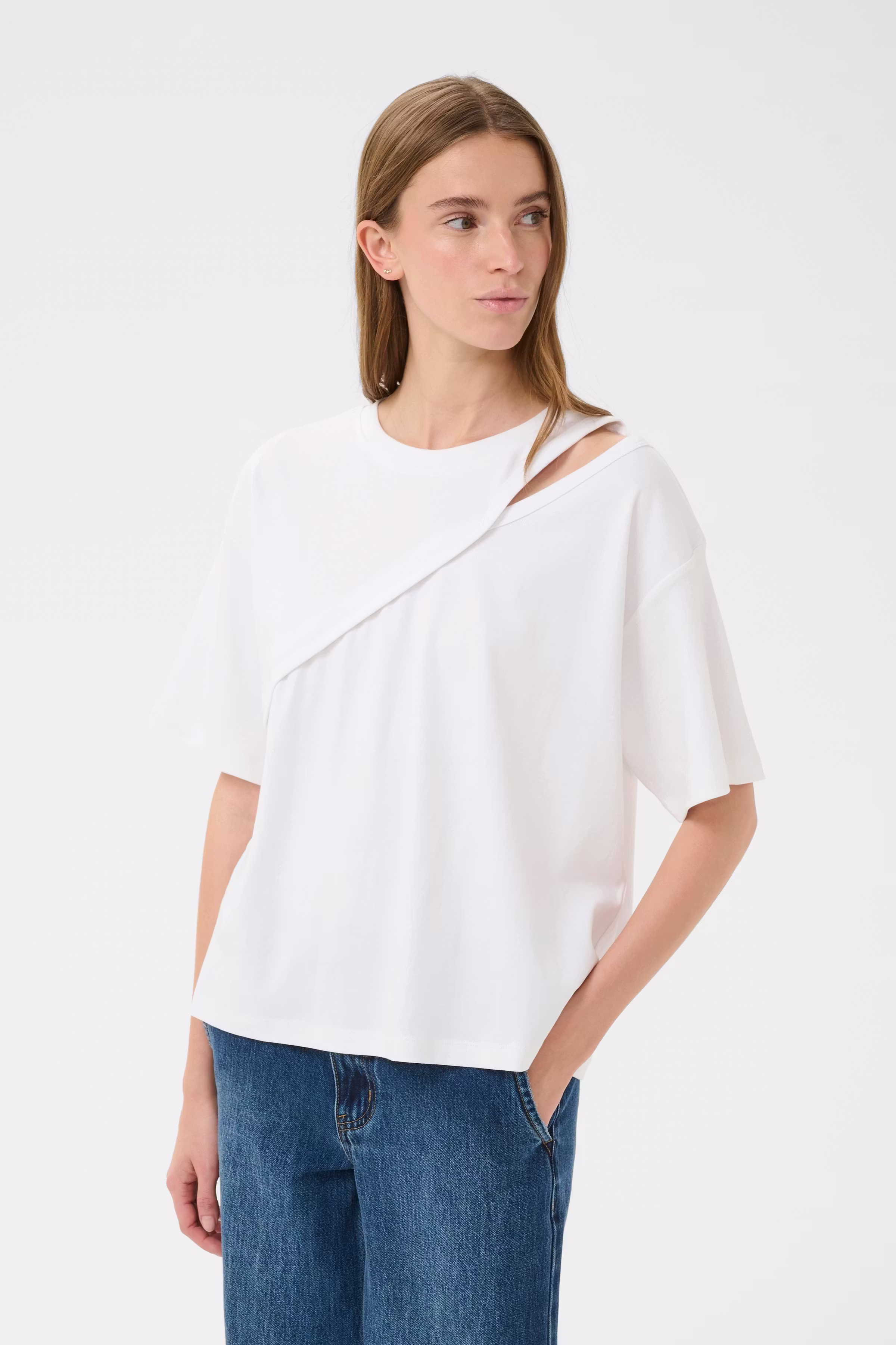 KBRenee T-shirt LOOKBOOK FRONT 10105370-110601