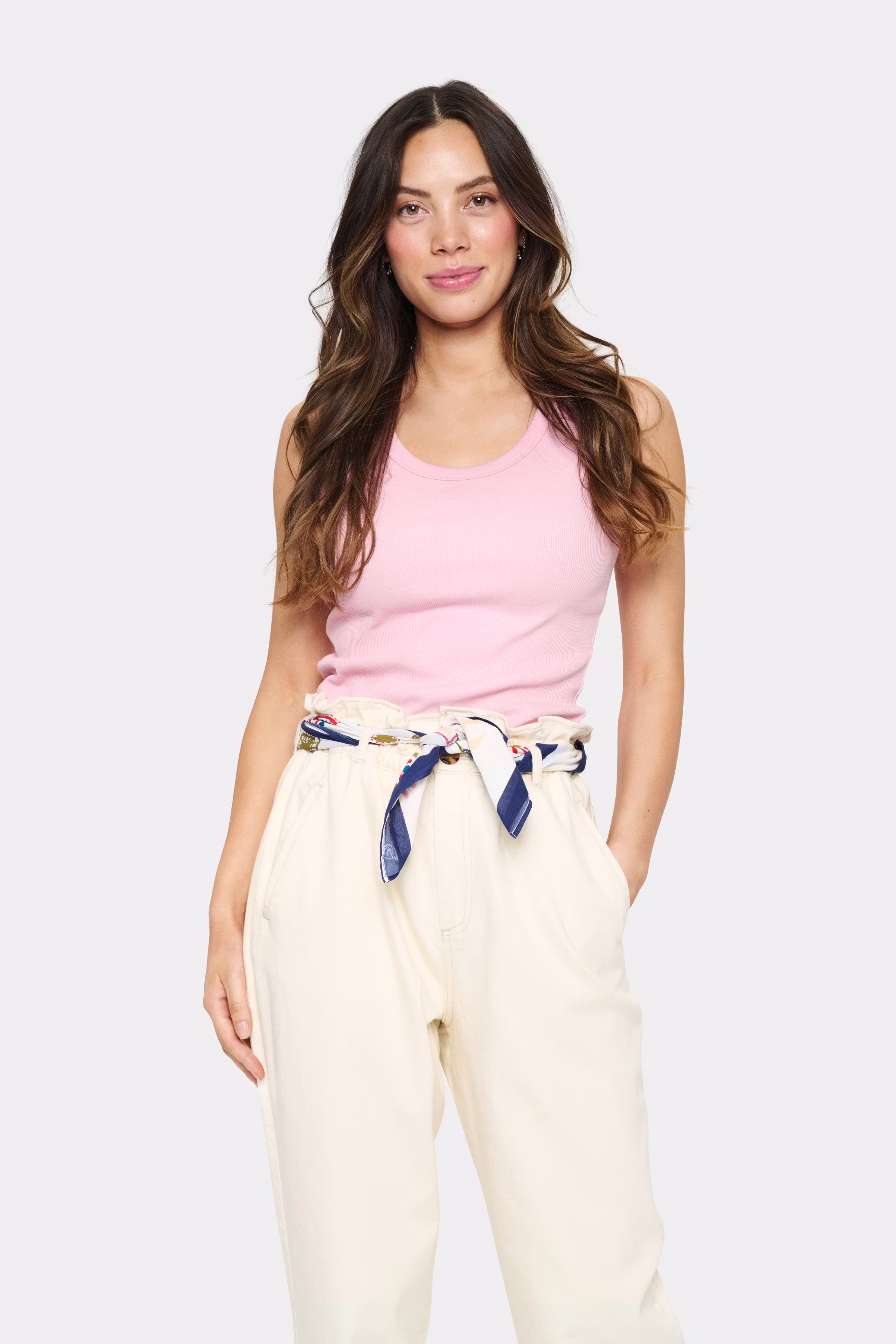 JacqiSZ Scarf LOOKBOOK FRONT 30514523-304336