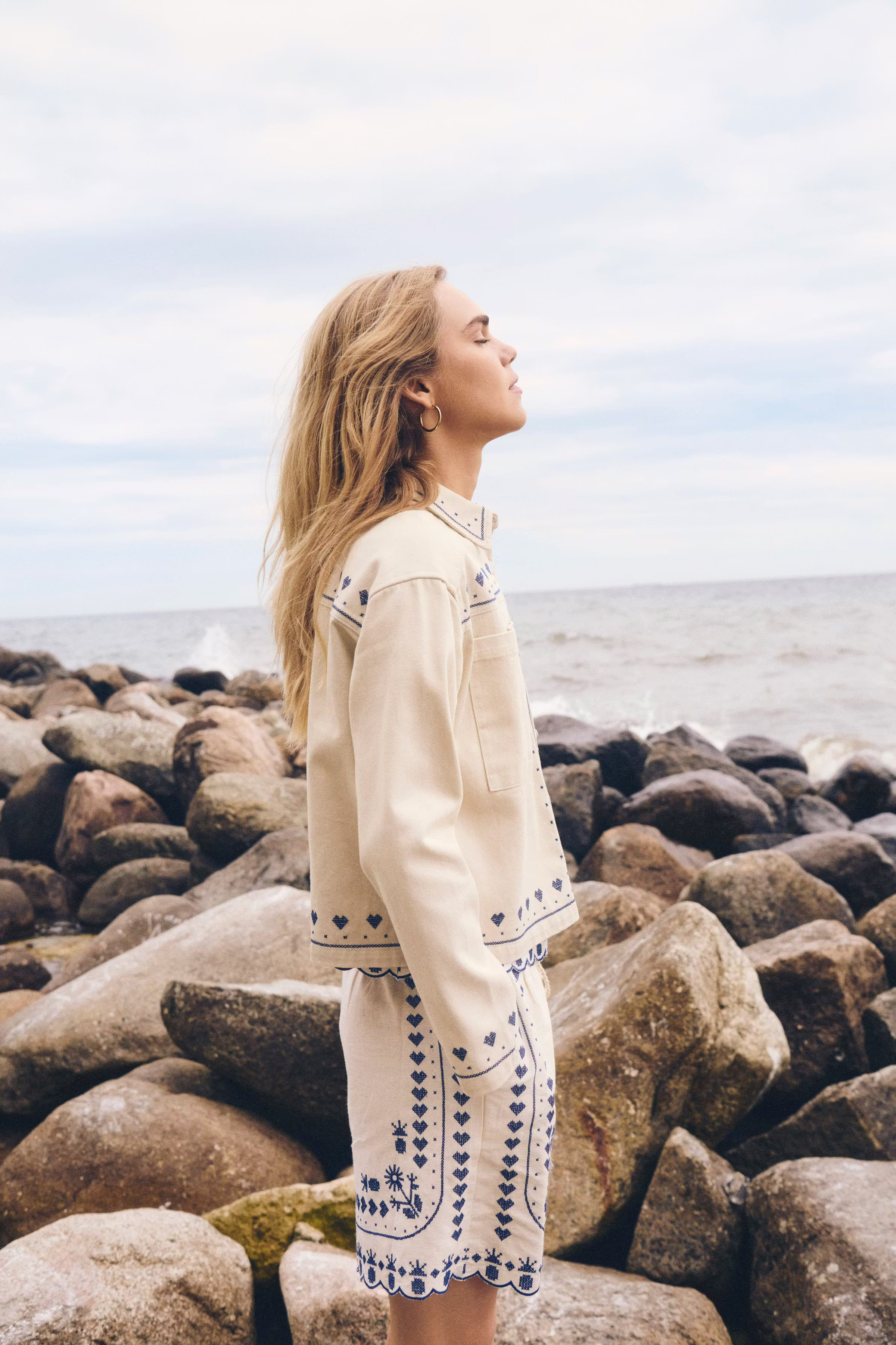 RudolphaSZ Blazer LOCATION NONE 30515083-125202