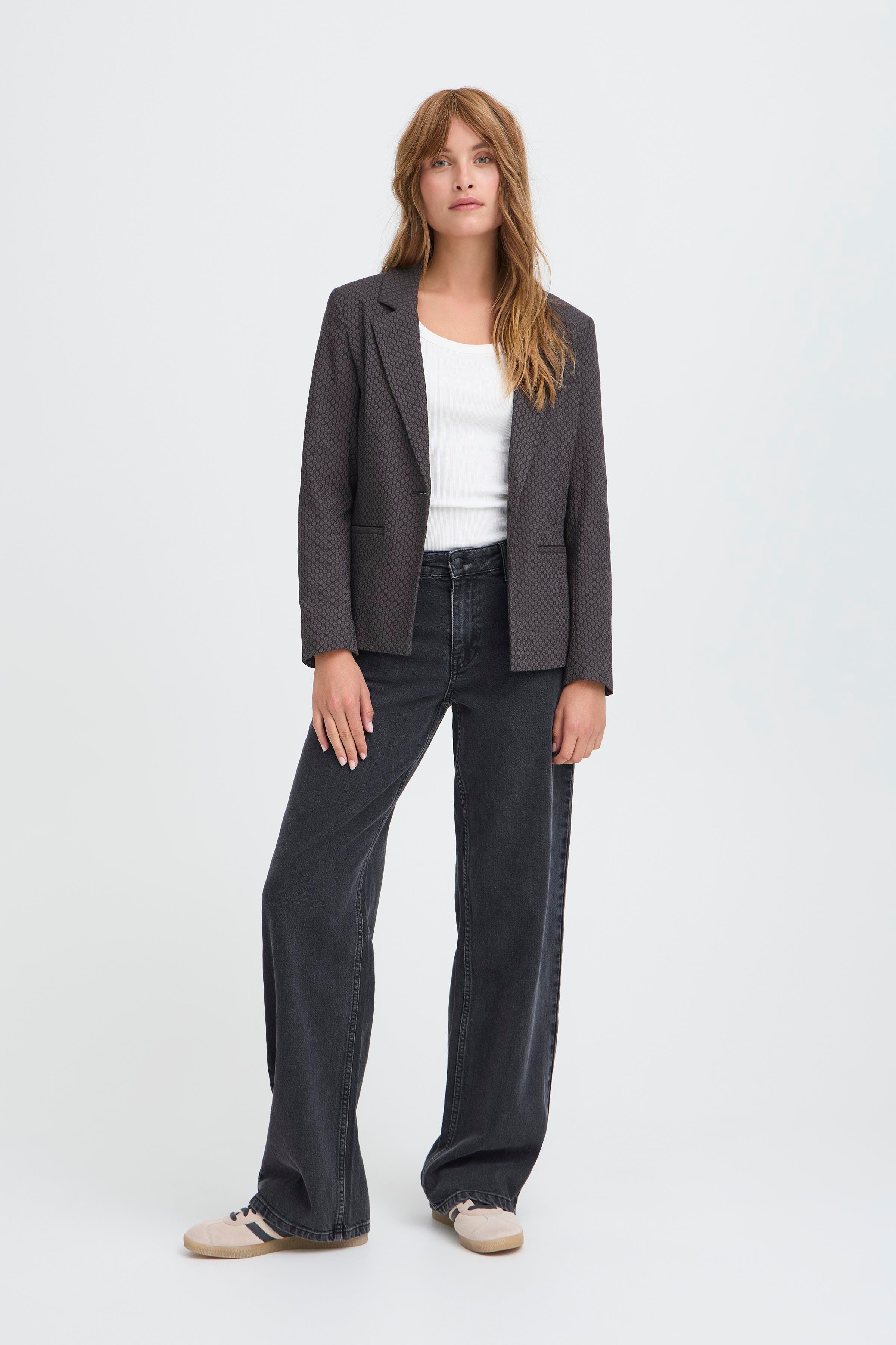 PZCALLY Blazer LOOKBOOK FRONT 50210215-193911