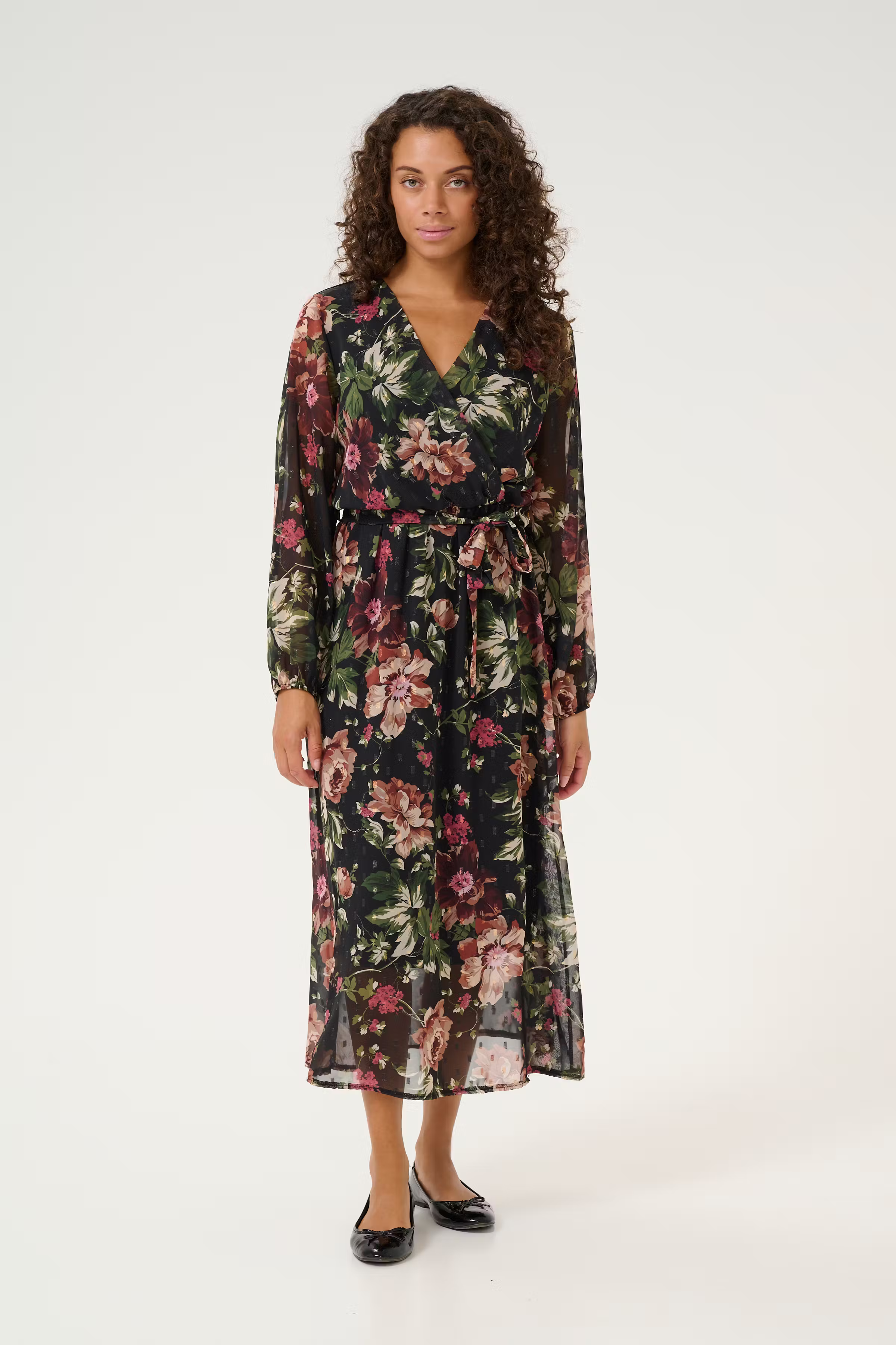 CRVallie Dress LOOKBOOK FRONT 10614001-107827