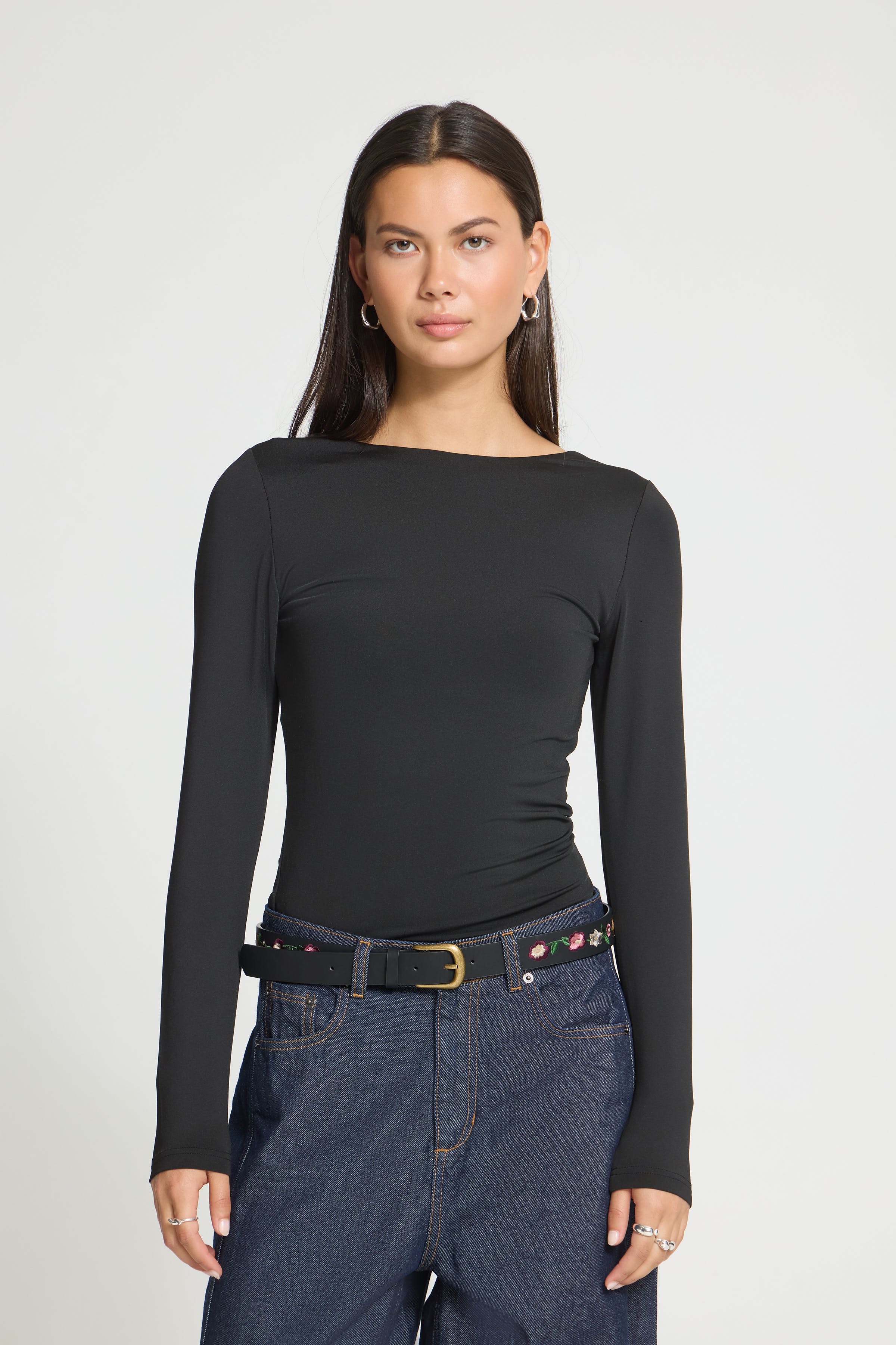 IARINNA Belte LOOKBOOK FRONT 20126842-194008
