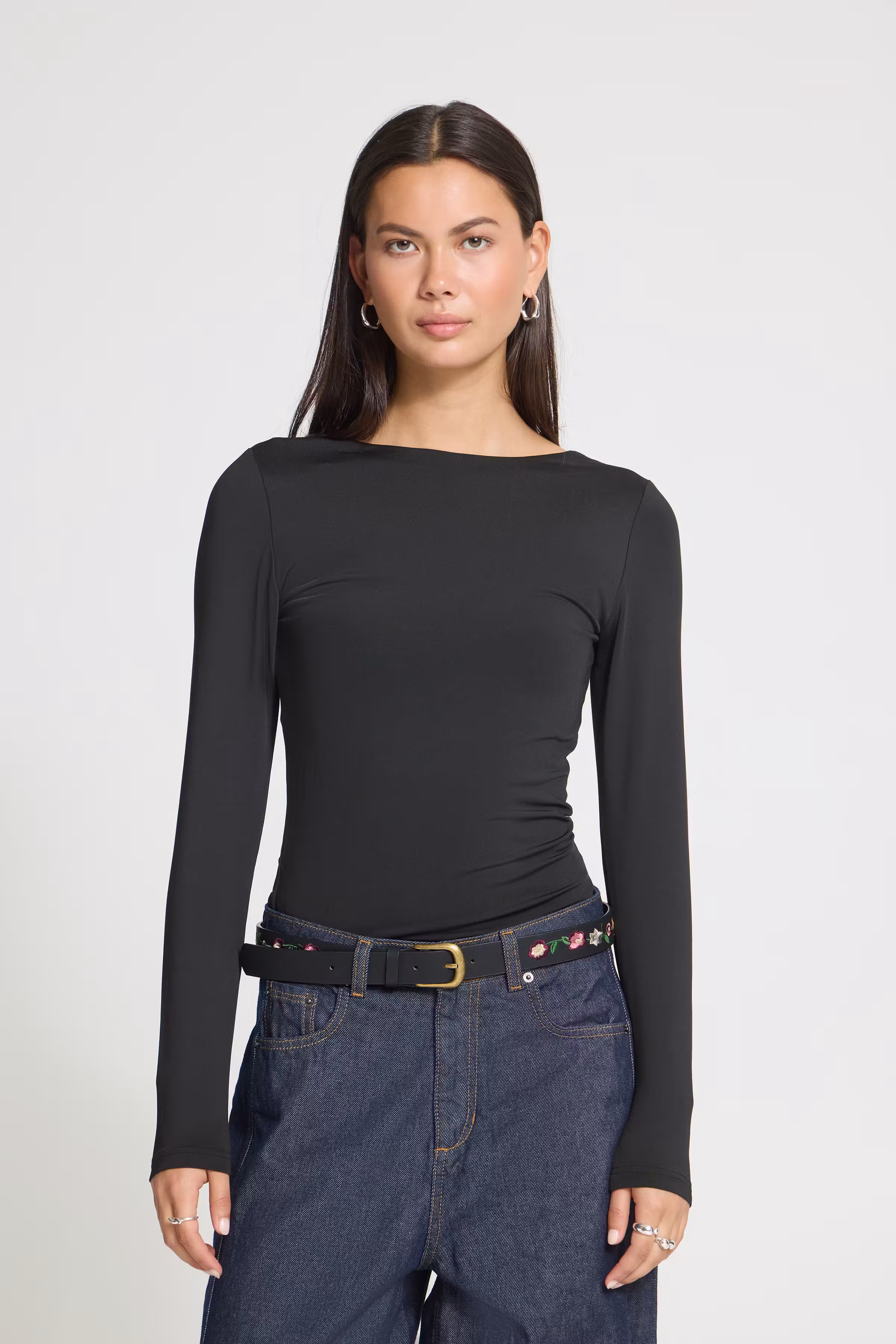 IARINNA Belte LOOKBOOK FRONT 20126842-194008