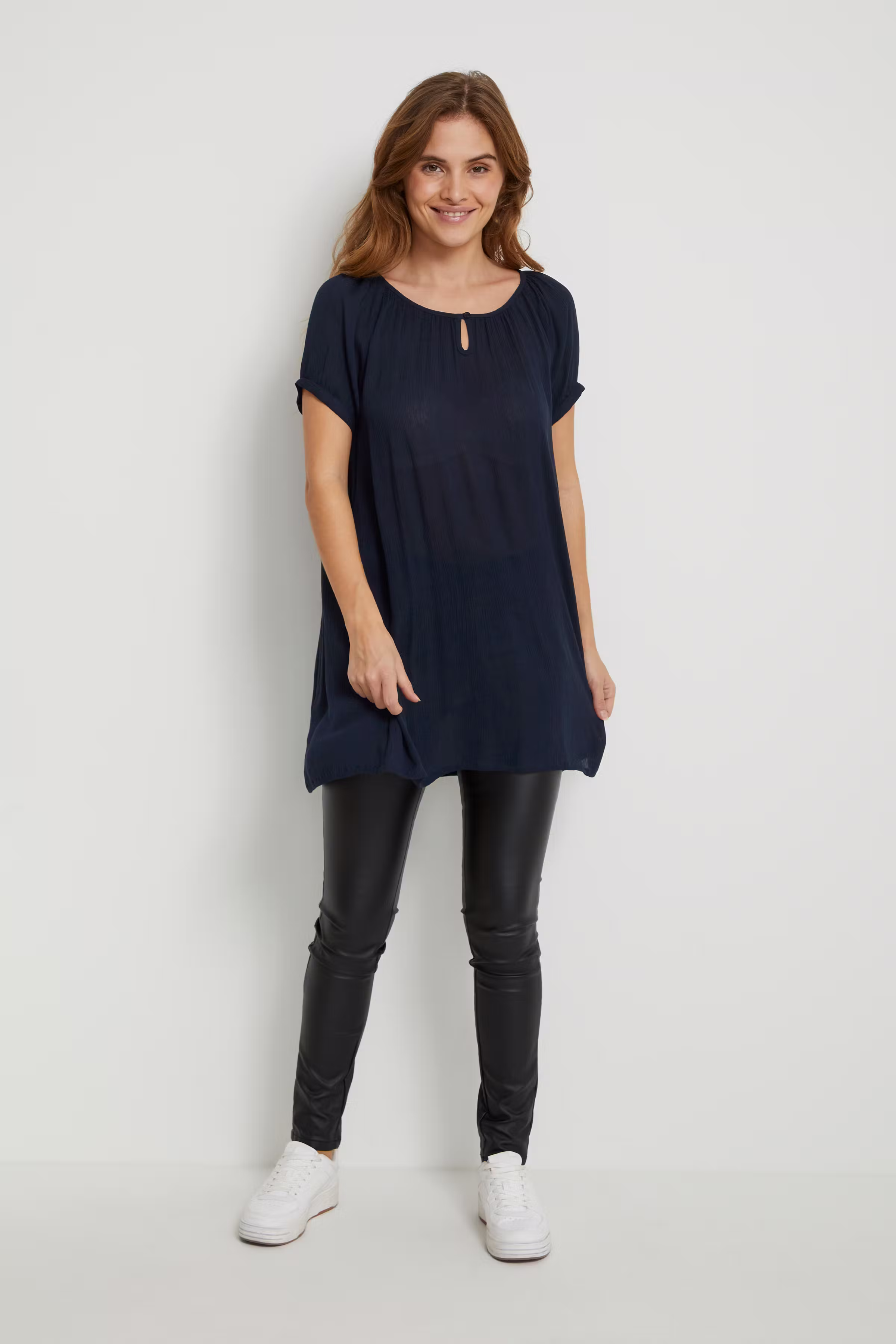 Amber Tunika LOOKBOOK FRONT 501031-52737