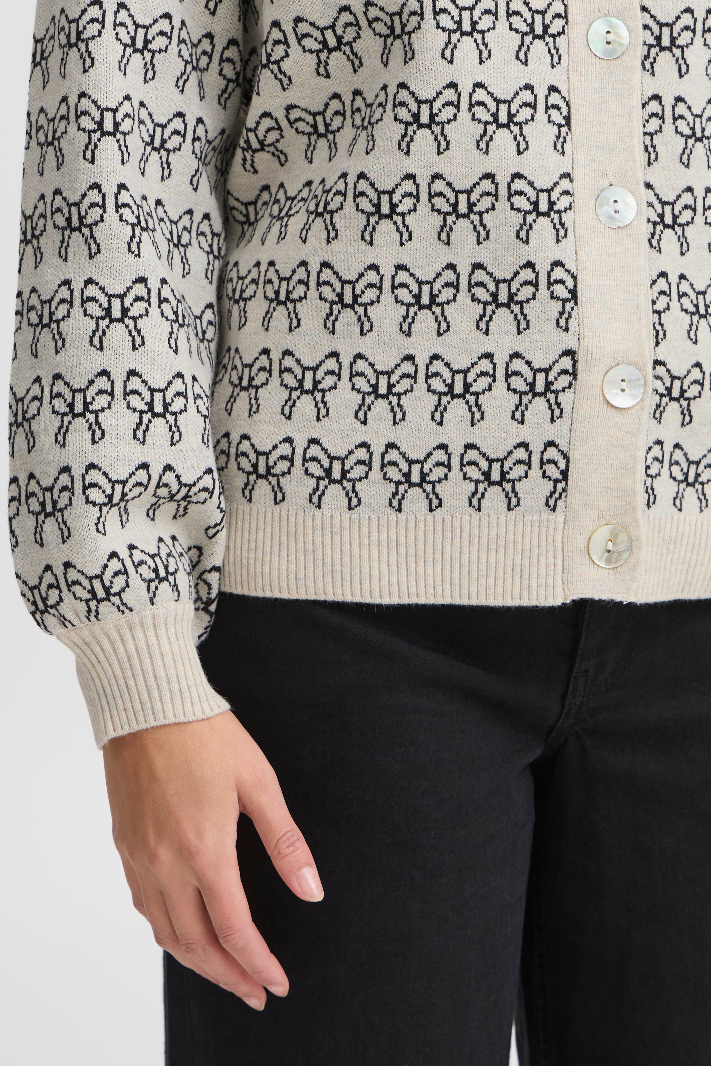 IHBRIELLE Knitted cardigan LOOKBOOK DETAIL 20122600-204262