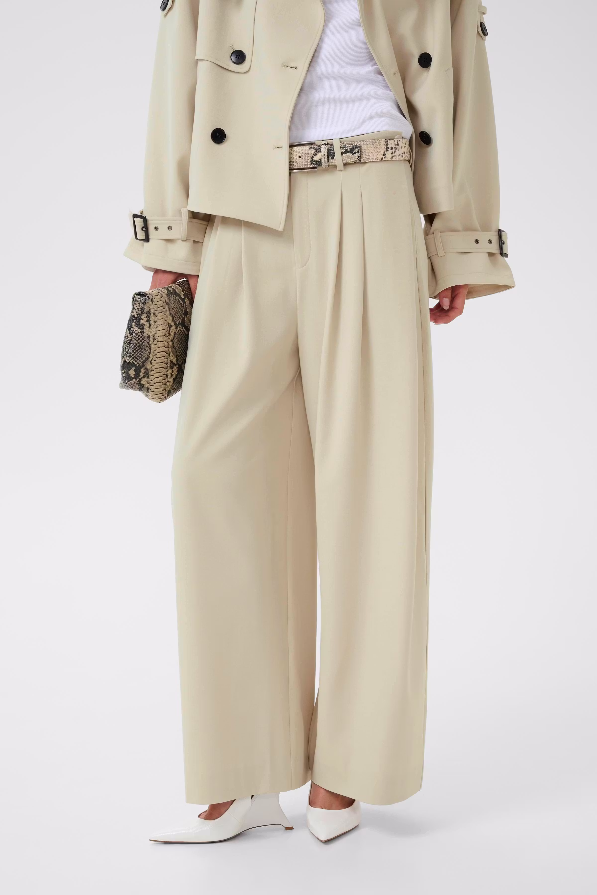 GZavic Kort trenchcoat LOOKBOOK FRONT 10910898-130404