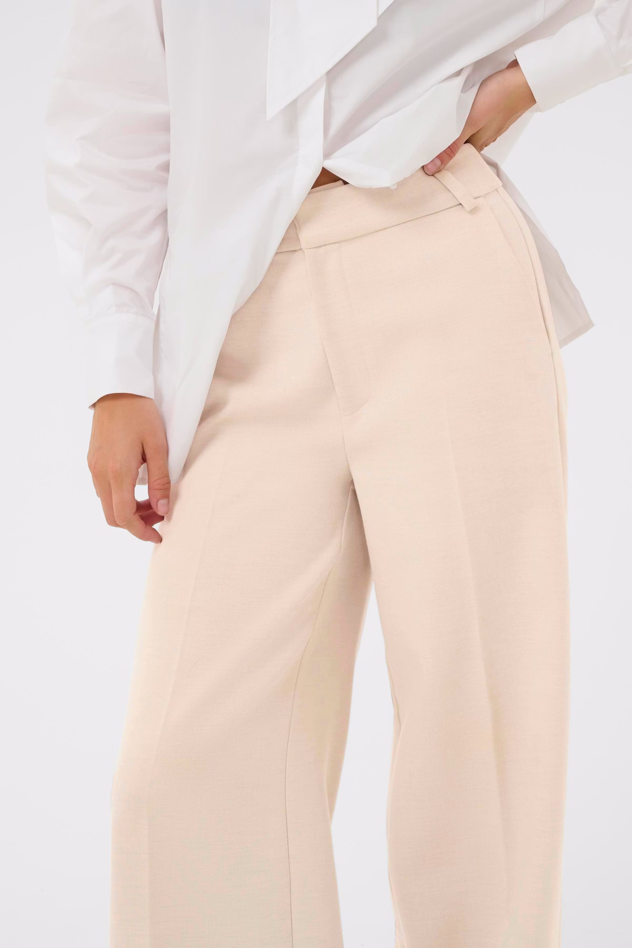 HOLLYNIW Trousers LOOKBOOK DETAIL 30112214-300597