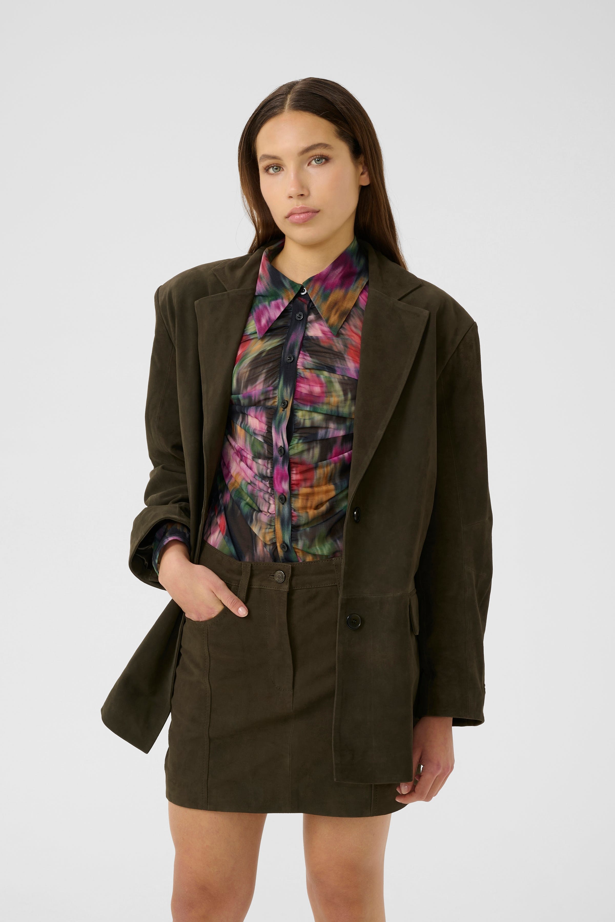 GZesme Suède blazer LOOKBOOK FRONT 10910552-108724