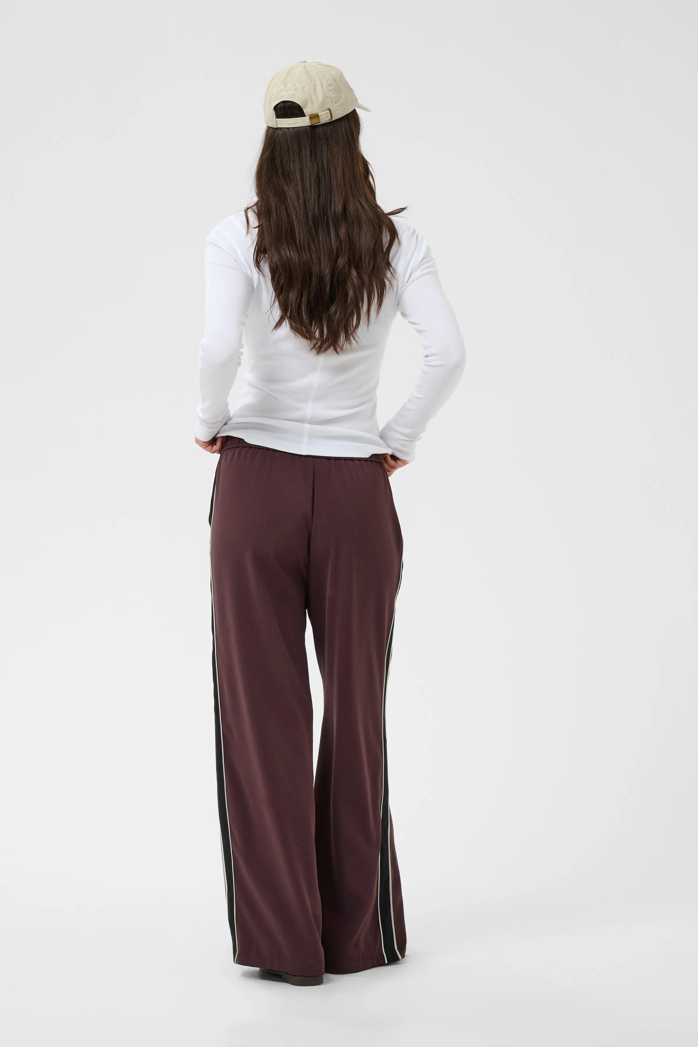 KAgail Bukser LOOKBOOK BACK 10511855-191619