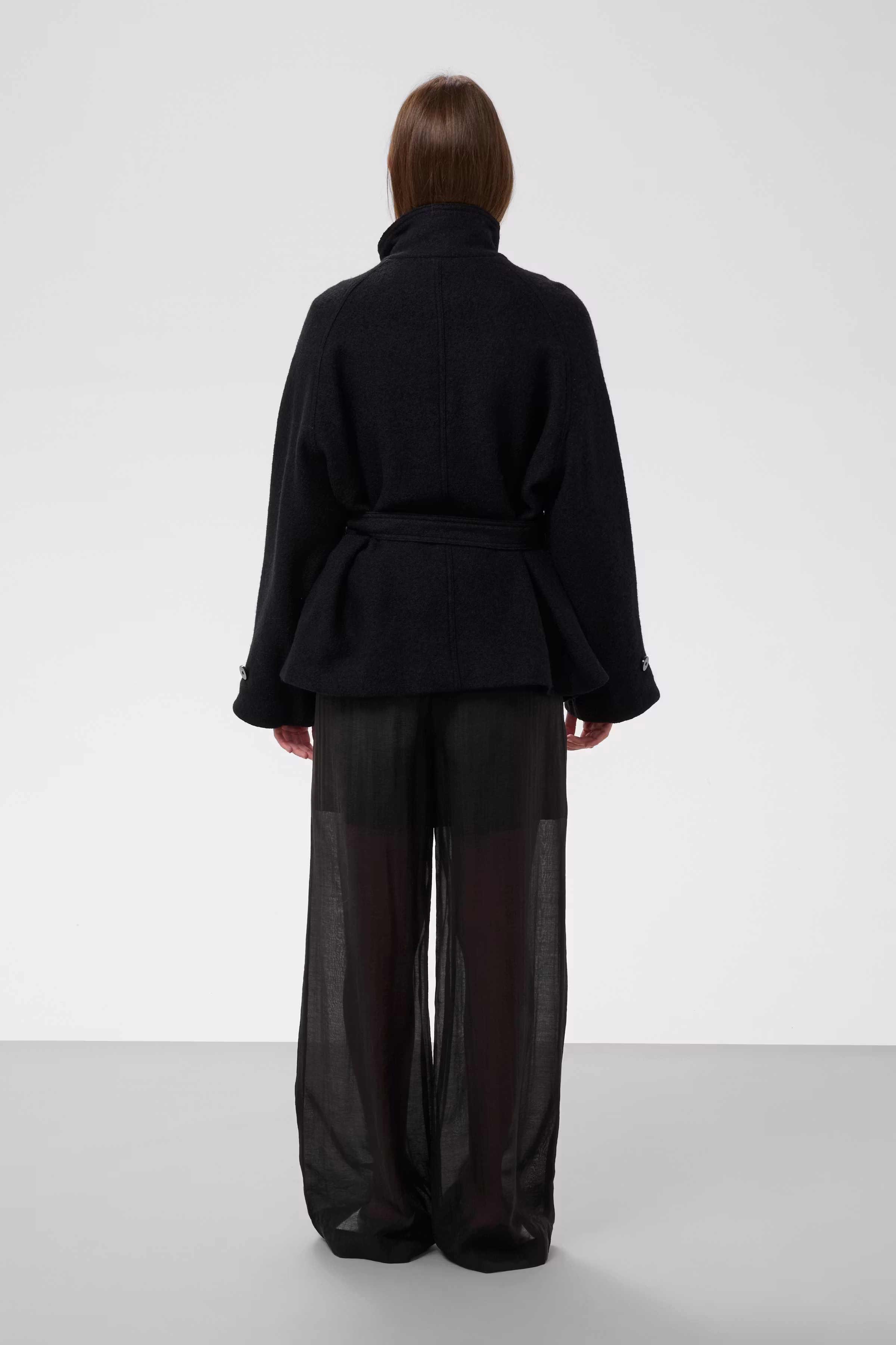 SLAngelina Outerwear LOOKBOOK BACK 30409338-194008