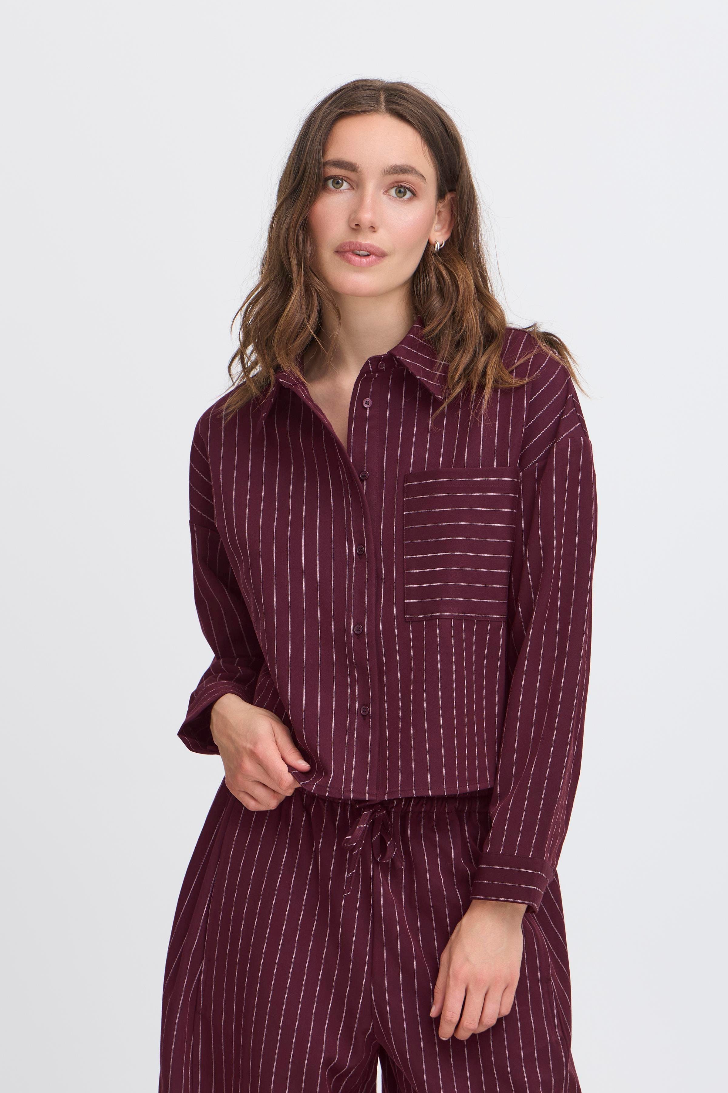 IXTRINE skjorta LOOKBOOK FRONT 20123489-191627