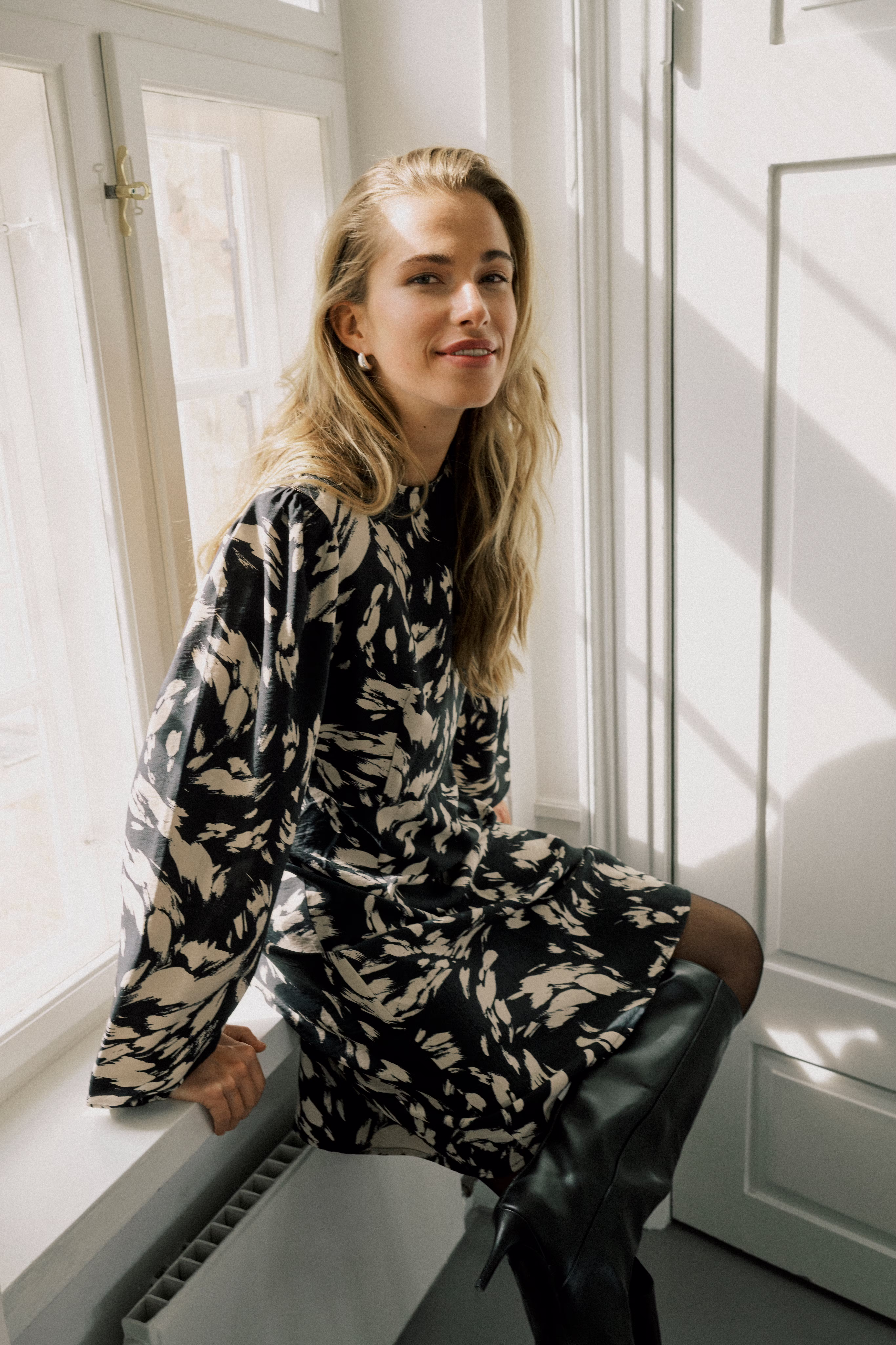 KAulla Kjole LOCATION NONE 10511043-108751