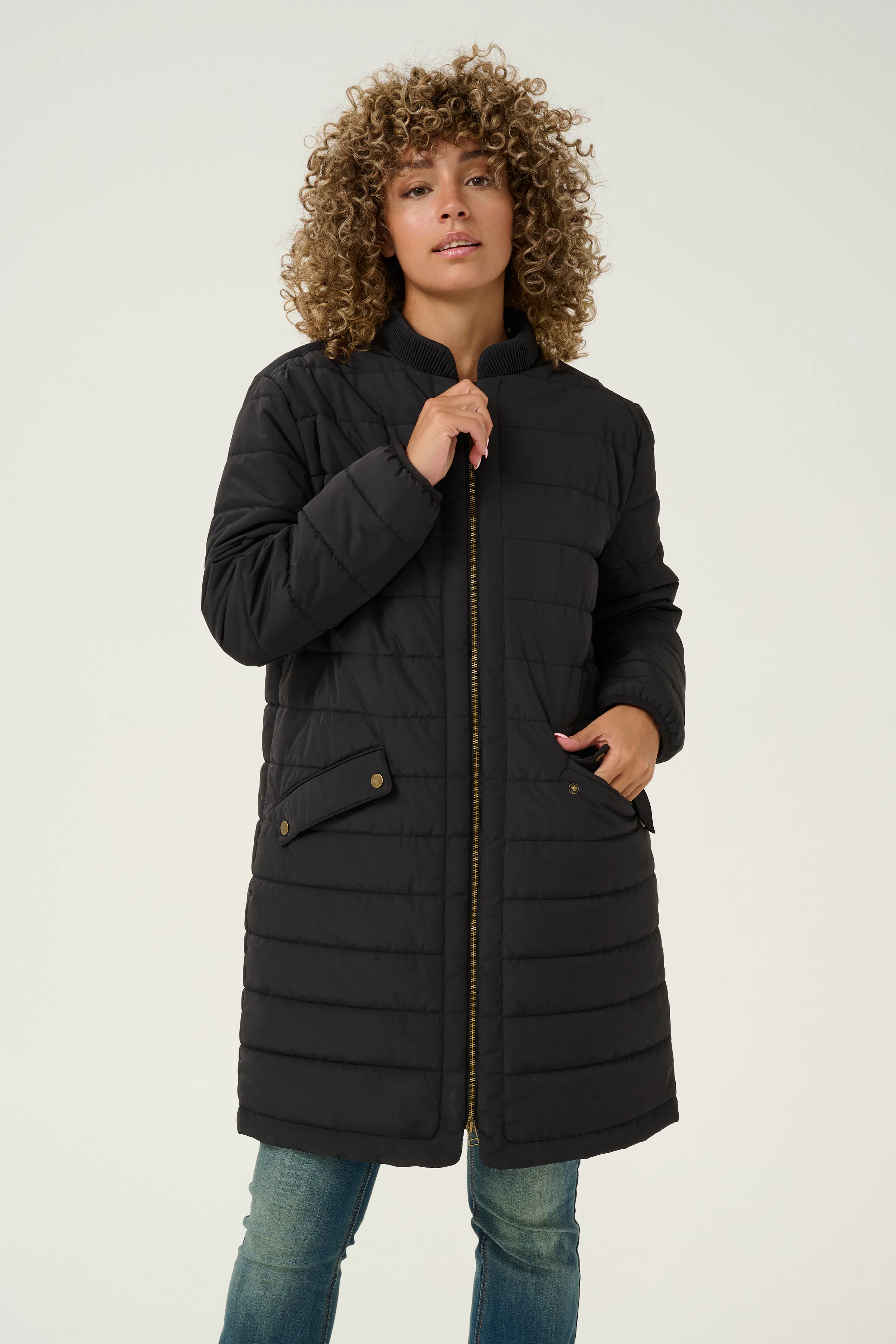 CRArwen Jacket LOOKBOOK FRONT 10613432-100120