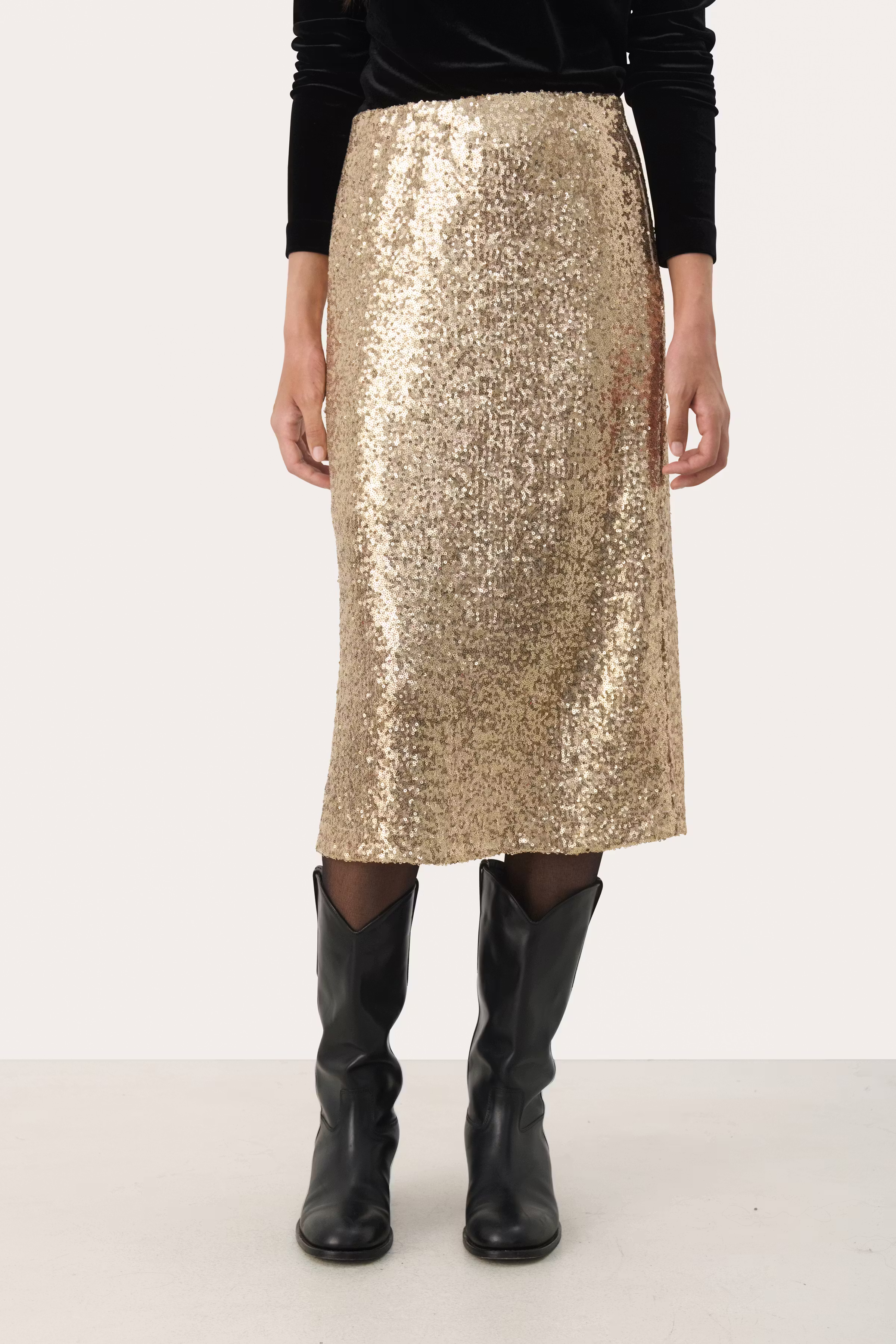 TeffaniaPW Rock LOOKBOOK FRONT 30309151-303311