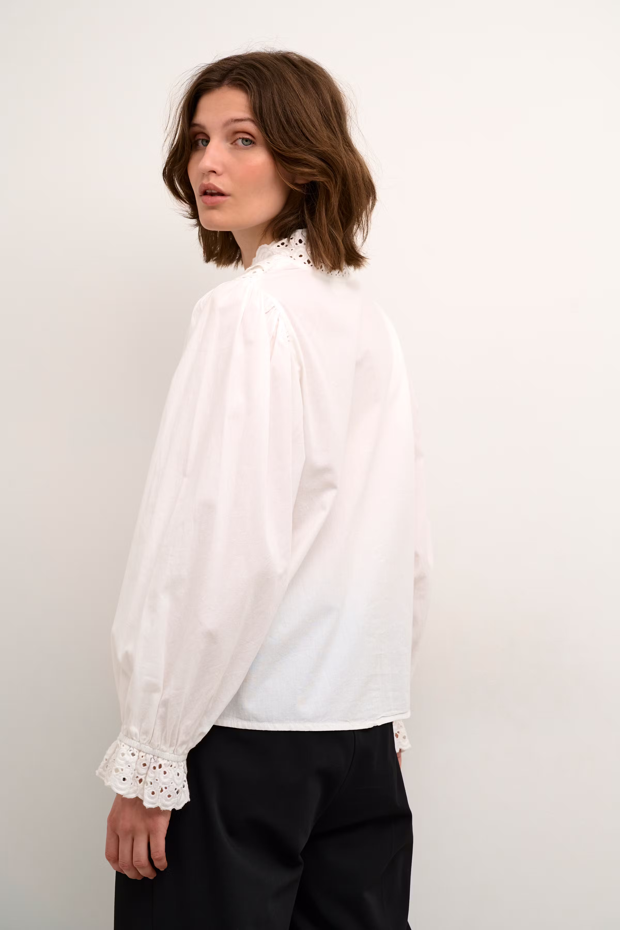 JanelleKB Blouse LOOKBOOK BACK 10104490-110601