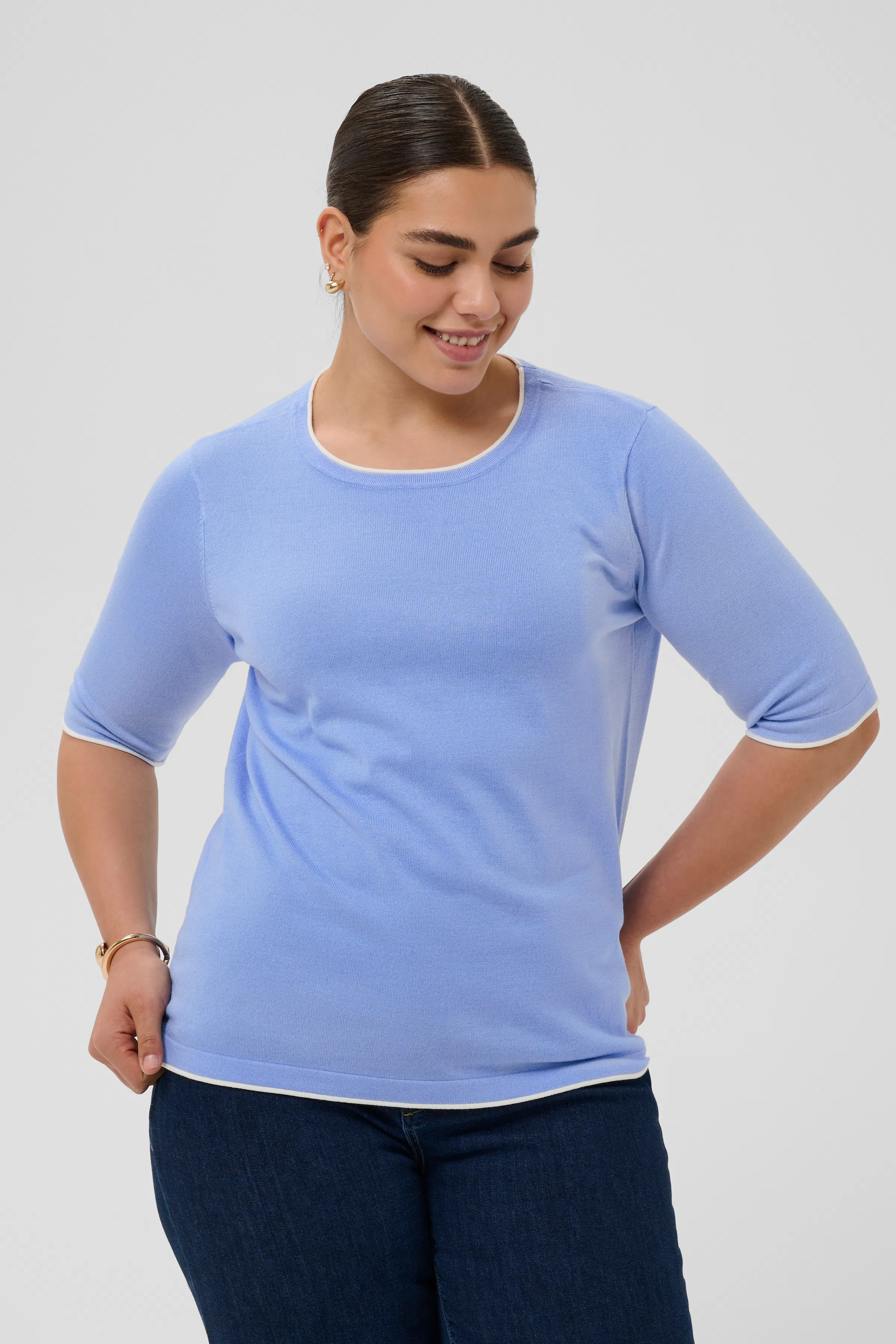 KClizzy Pullover LOOKBOOK FRONT 10584481-1000122