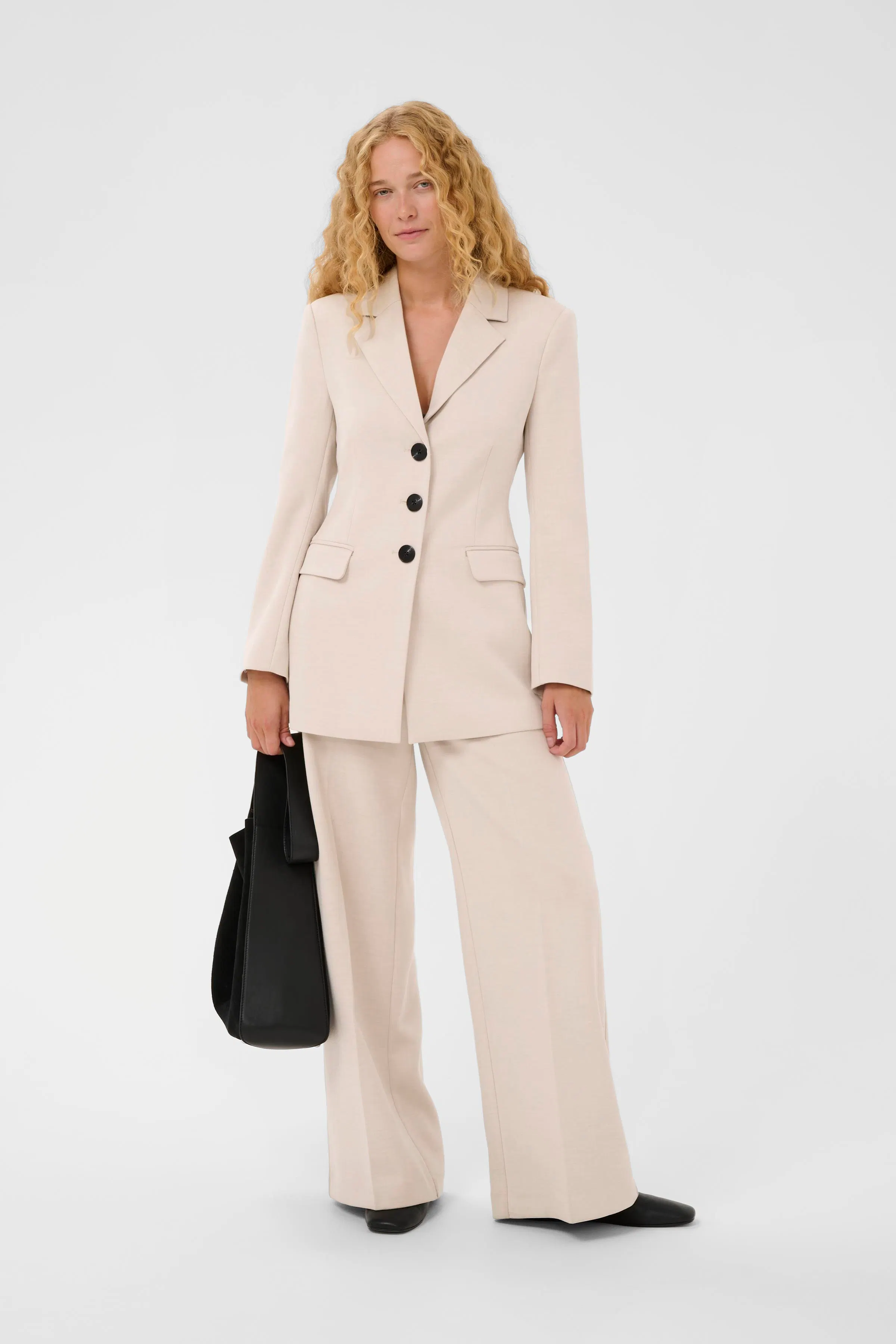 HOLLYNIW Blazer LOOKBOOK FRONT 30112213-300597